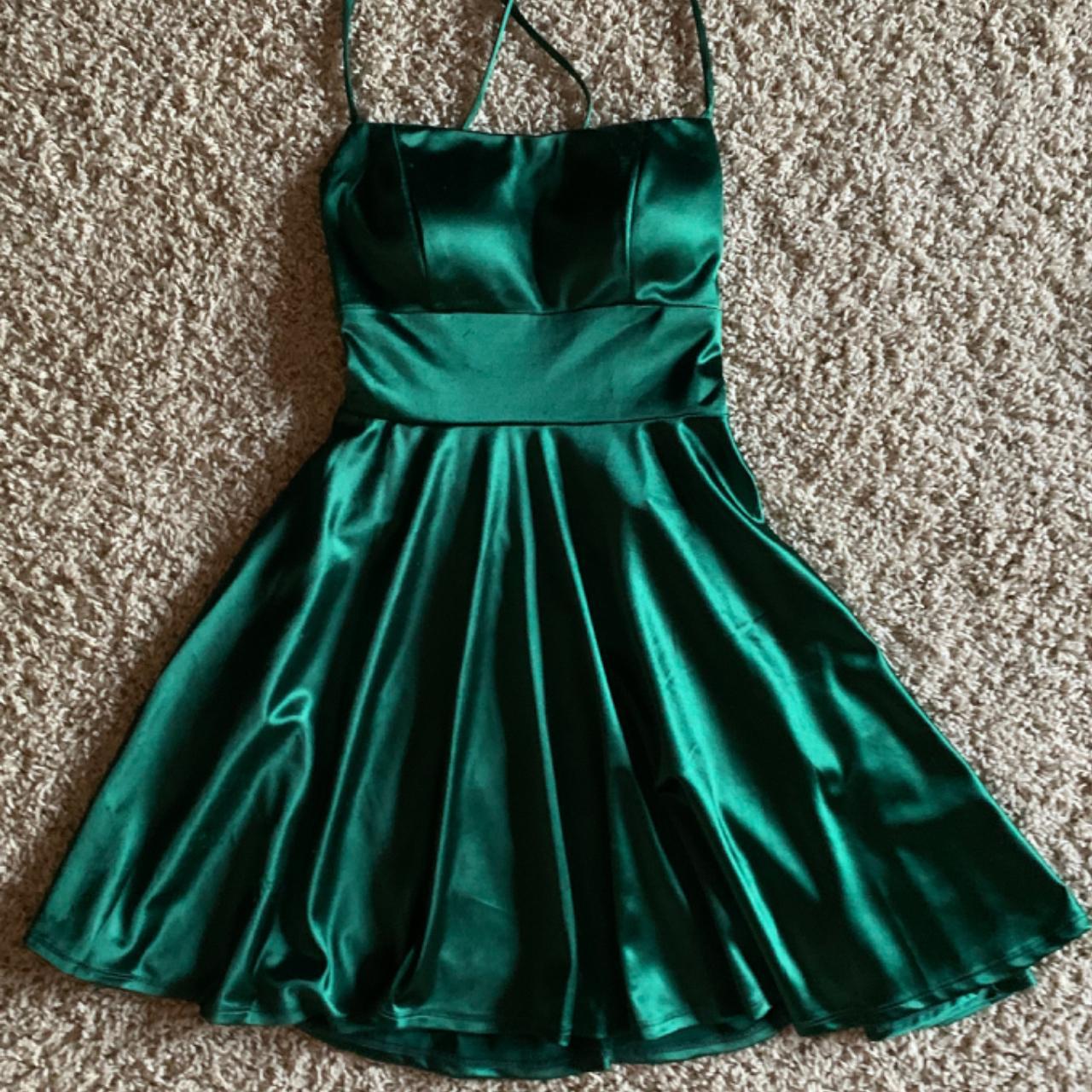Short formal dress, Emerald green (last picture