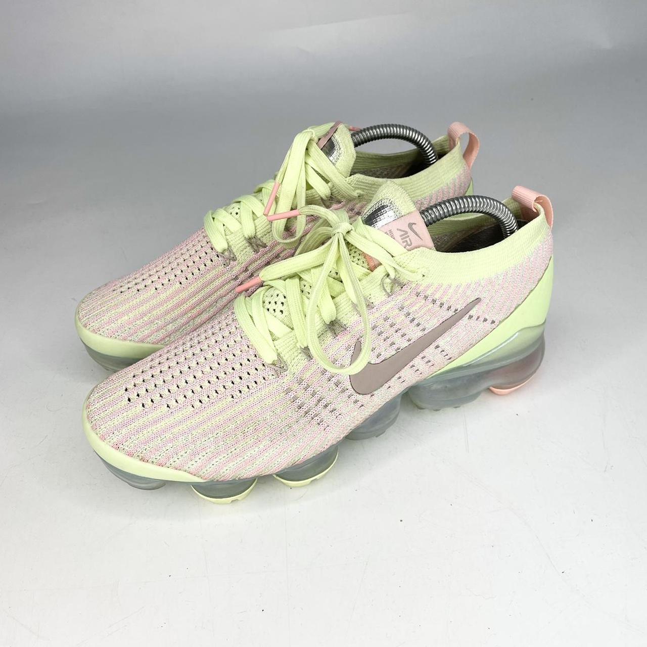 Air vapormax flyknit 3 barely volt pink hotsell tint (w)