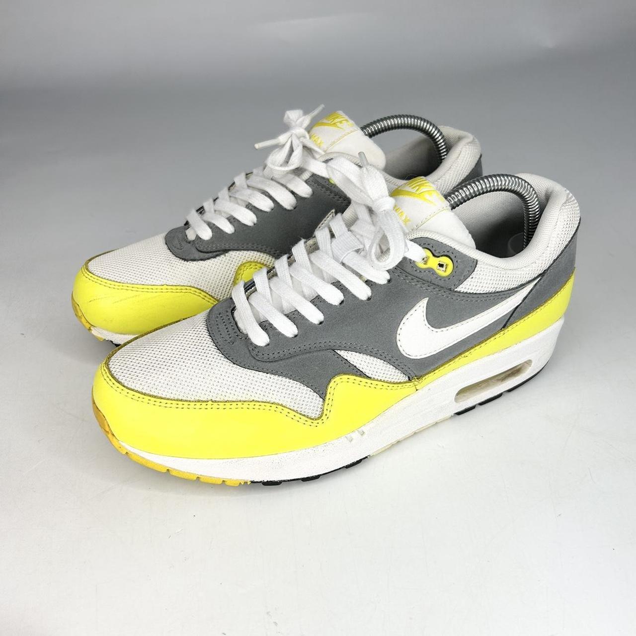 mens retro nike trainers