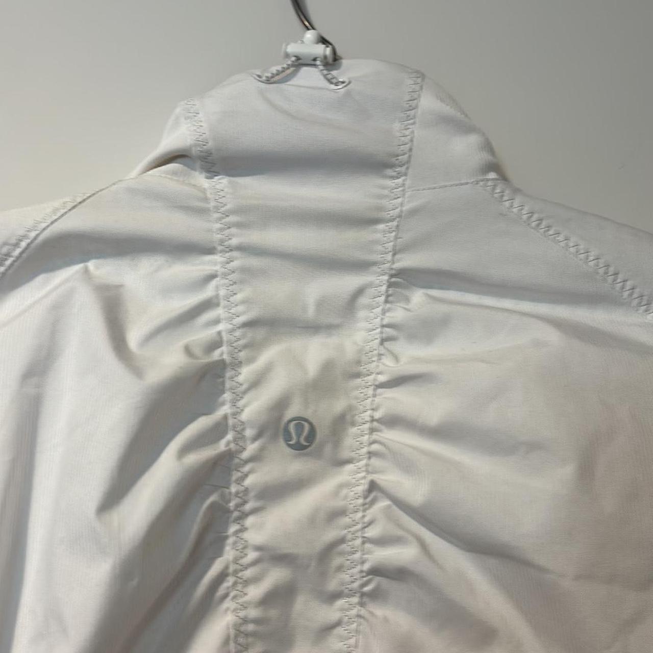 lululemon ジップ付きベロア L~LLサイズ 即完売 アウター ラメ入り Define フード付きクロップジャケット *メッシュ | ジャケット