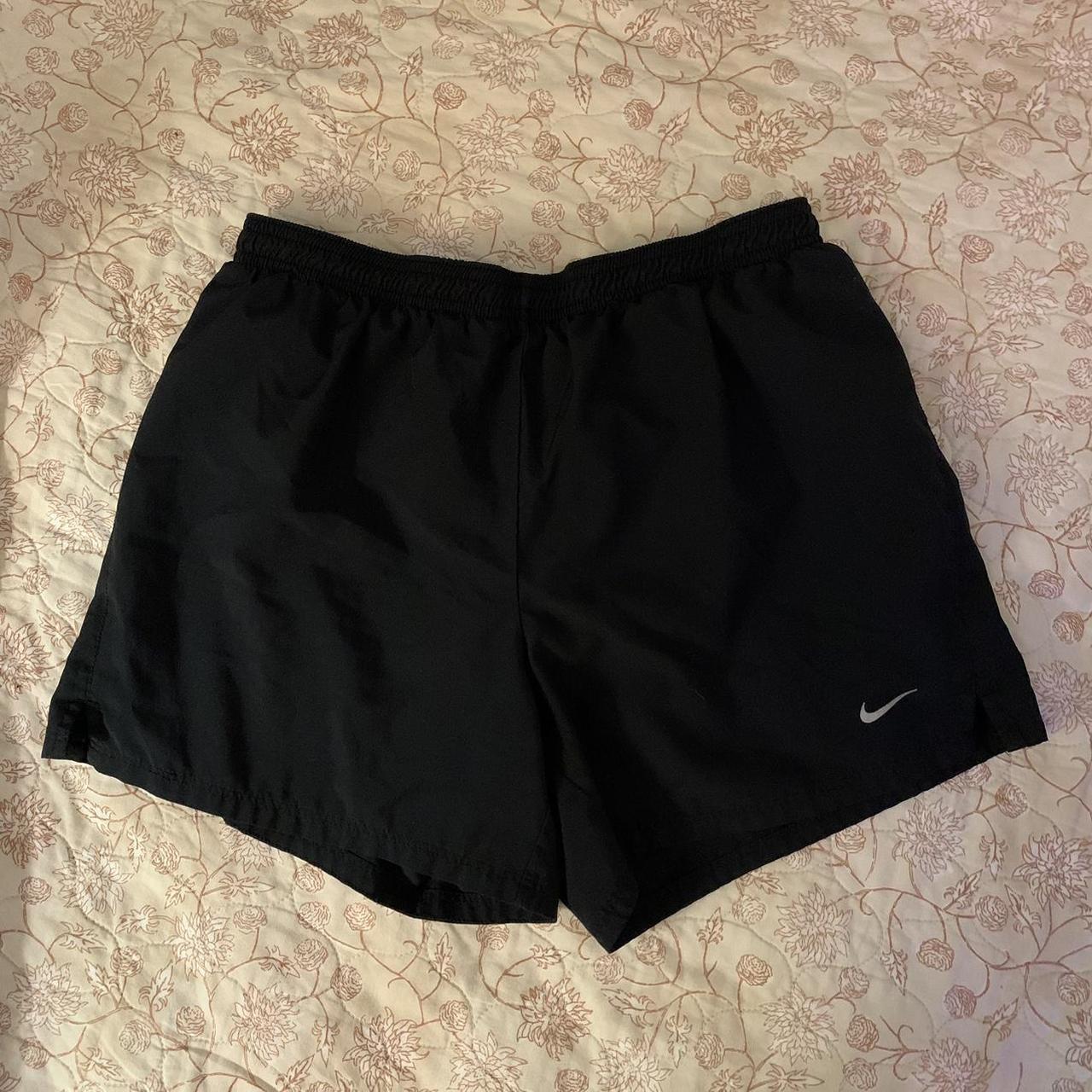 size nike shorts