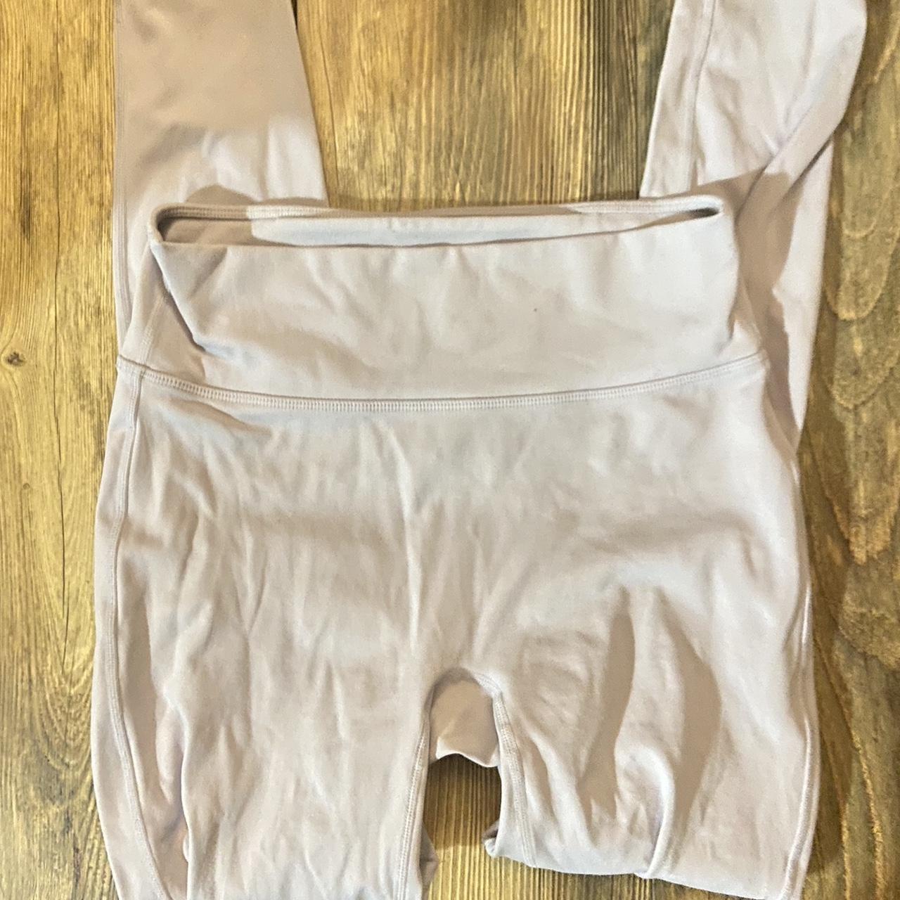 item listed by hannahmarilynn
