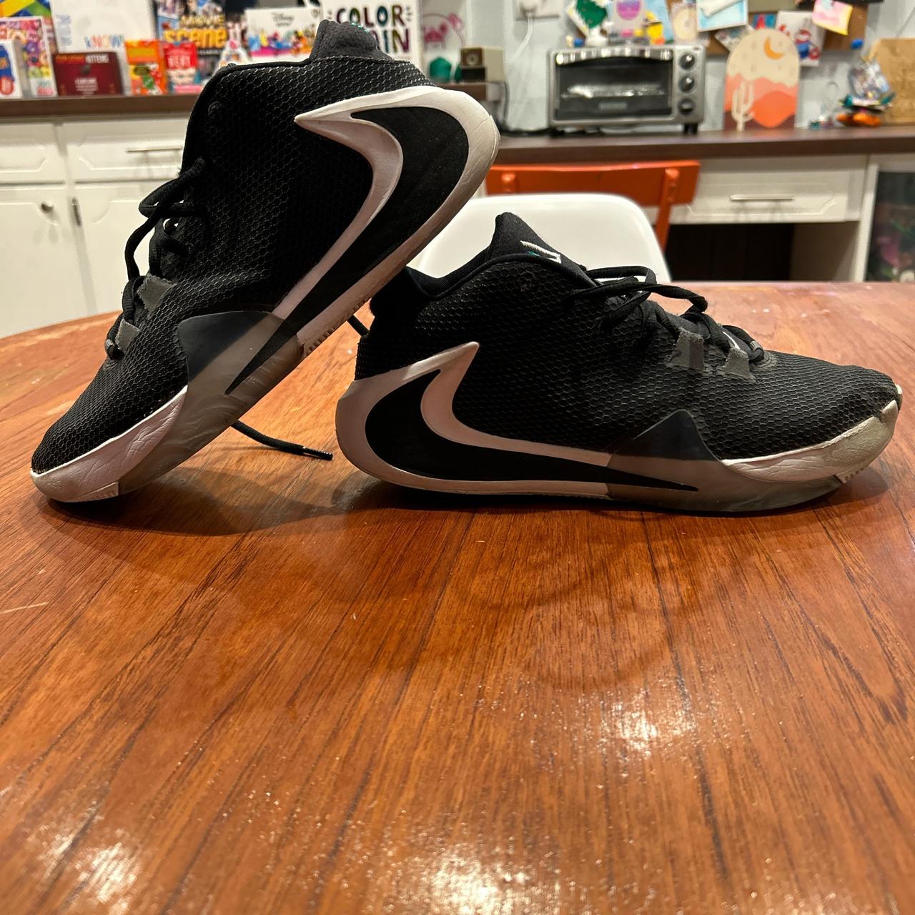 Cheap used basketball shoes best sale