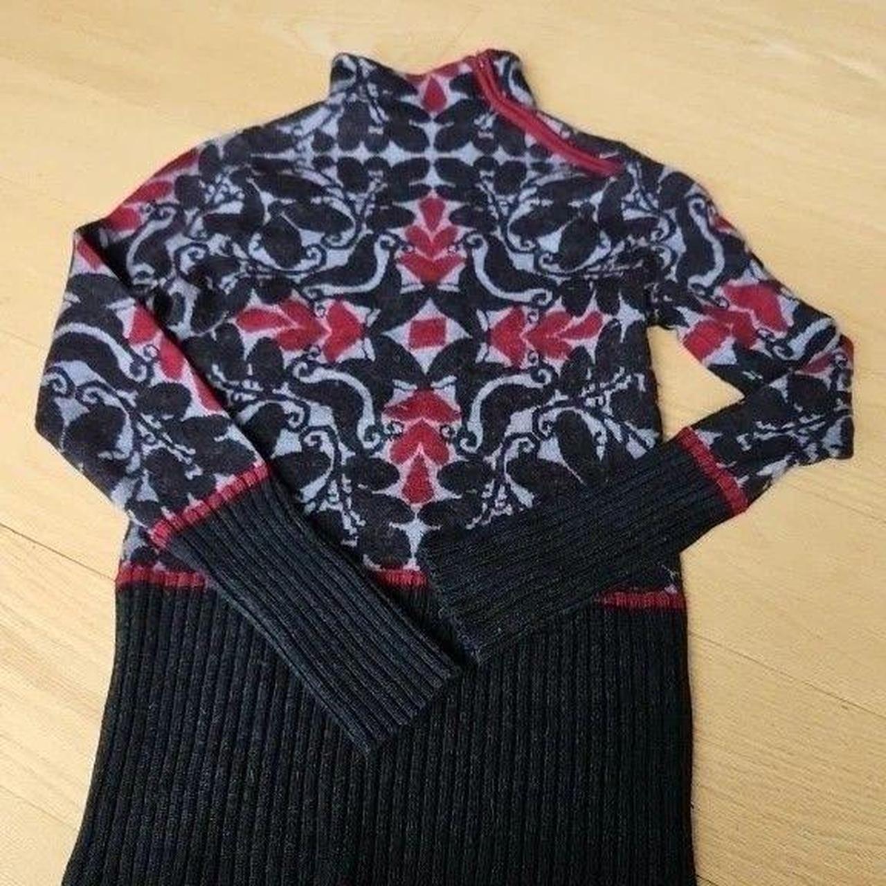 Source Unknown Women's Sweater - Black/Red - M – … - image 1