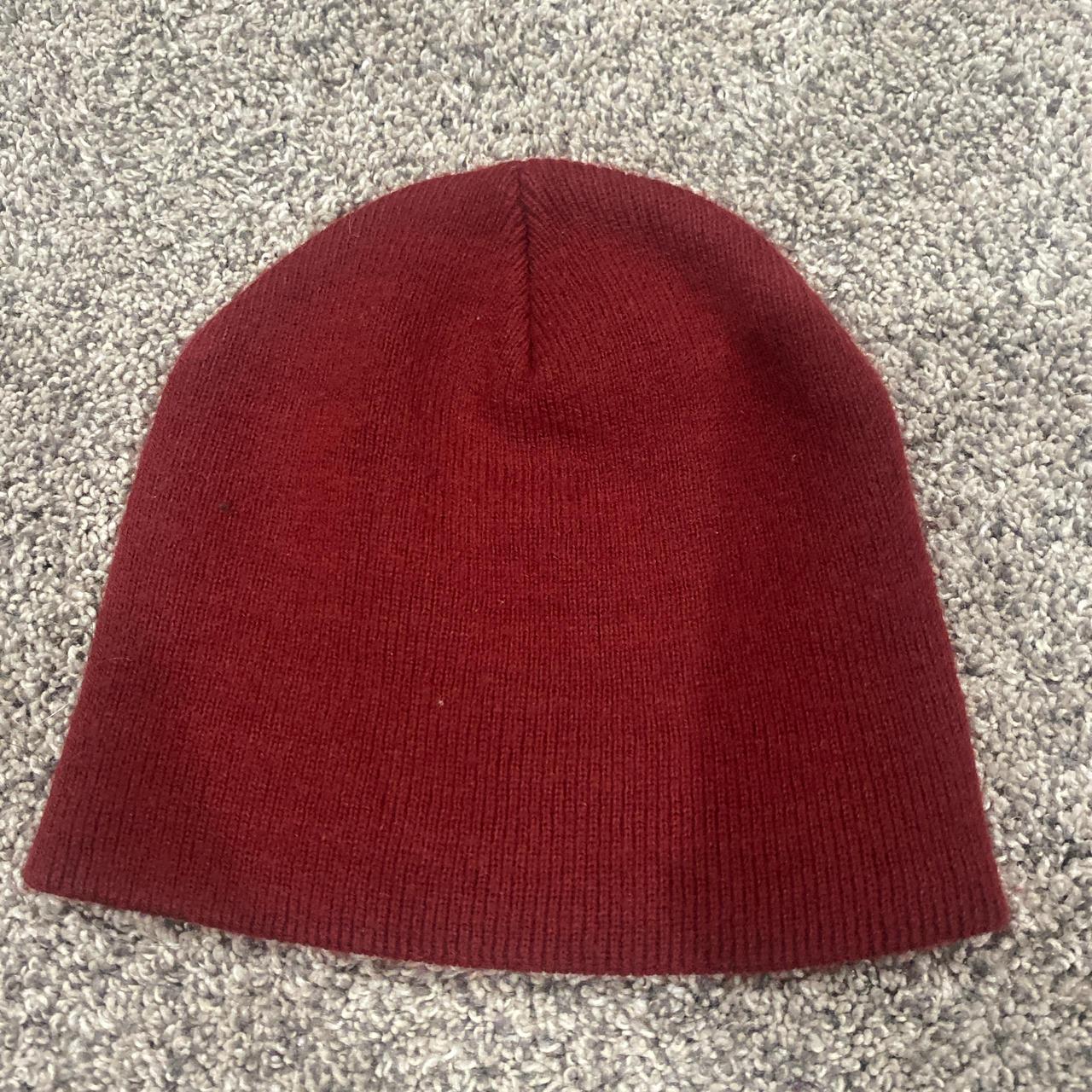 Burgundy shops carhartt beanie