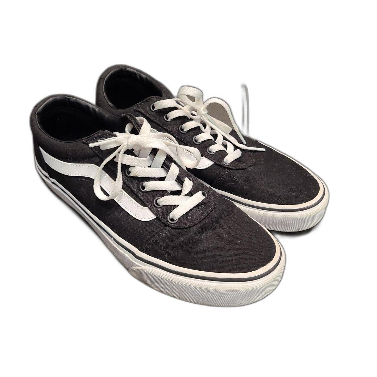 Black and white vans fashion best sale