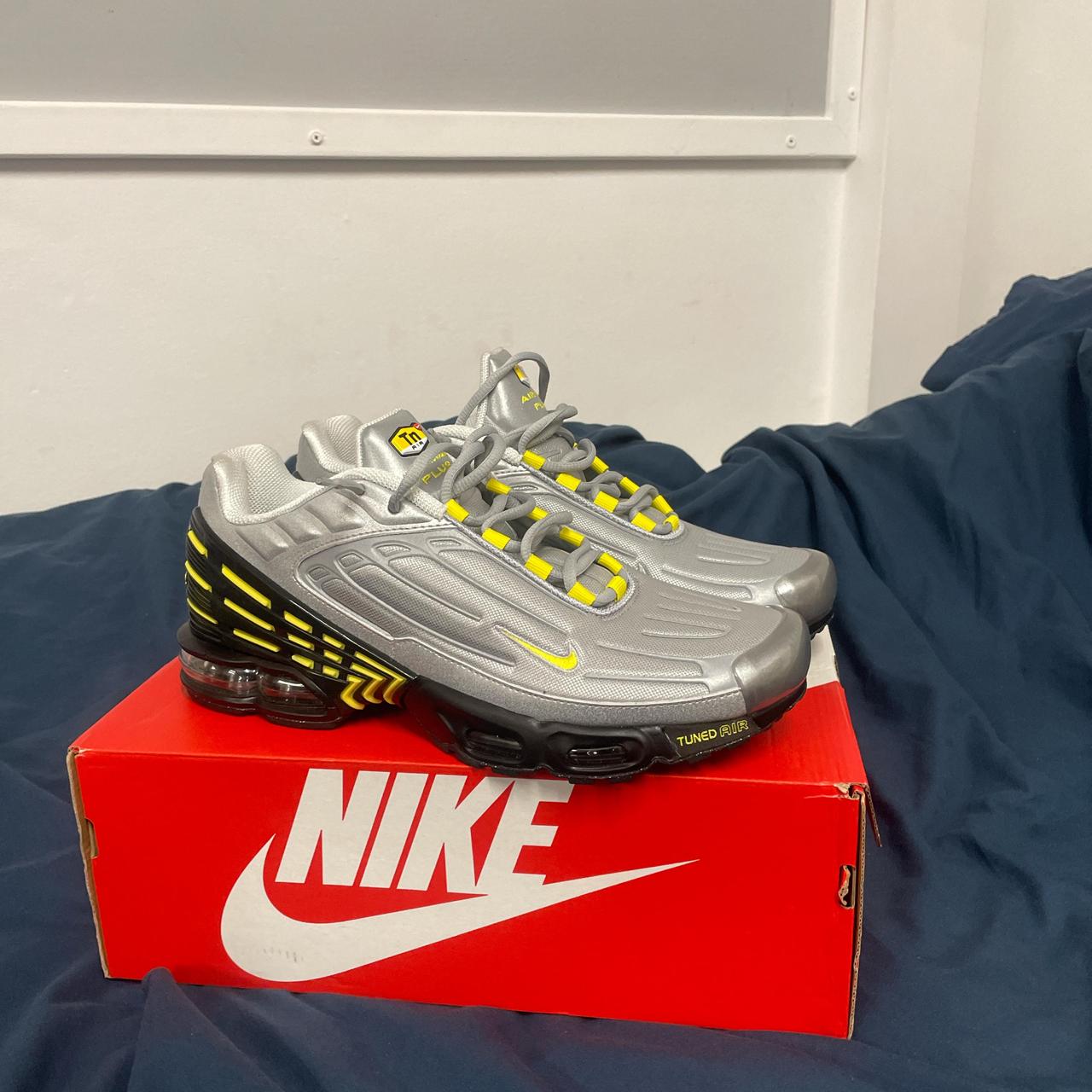 nike air max plus 3 metallic