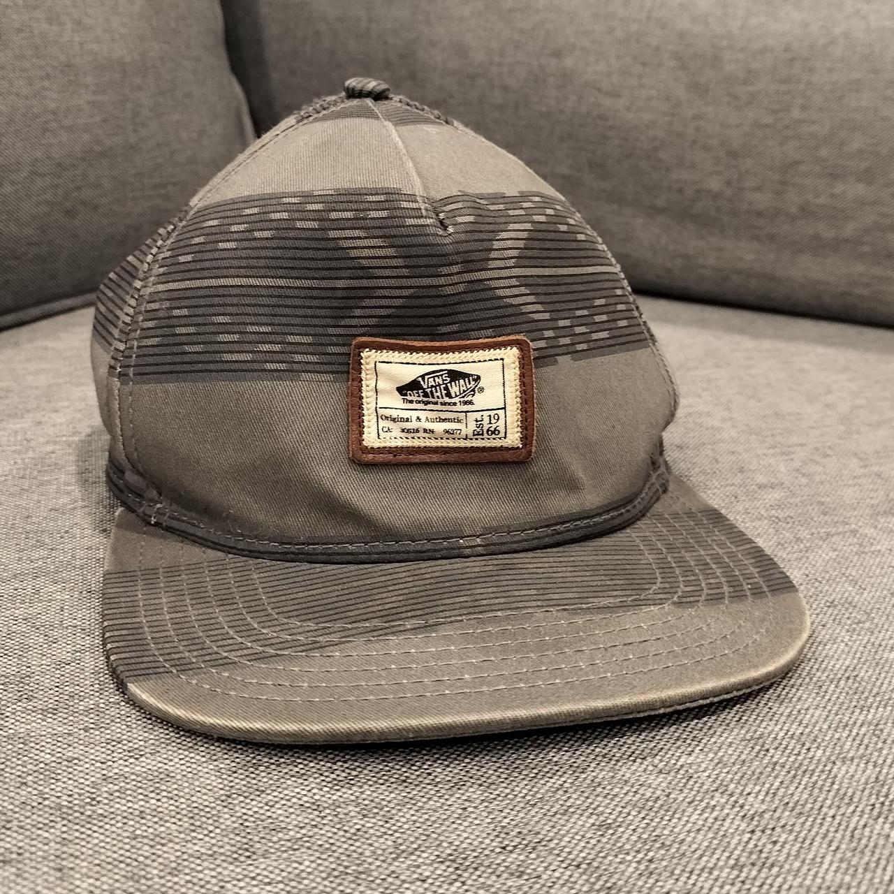 Grey fashion vans hat