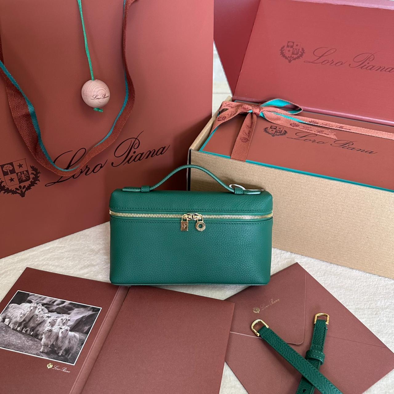 Loro piana Extra Pocket L19 Handbag Color: Forest | Depop