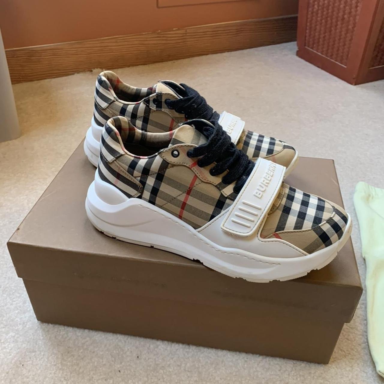 Burberry vintage check trainers best sale