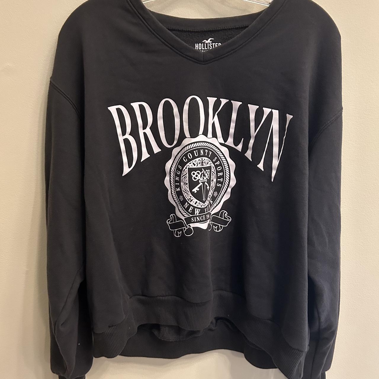 brooklyn hollister crewneck size L v neck . Depop