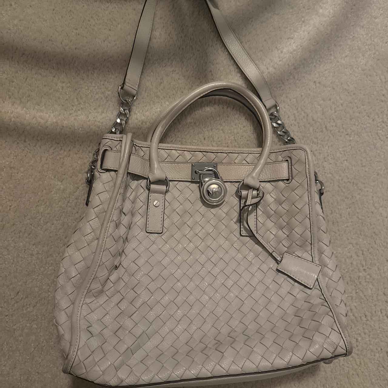 item listed by tina629
