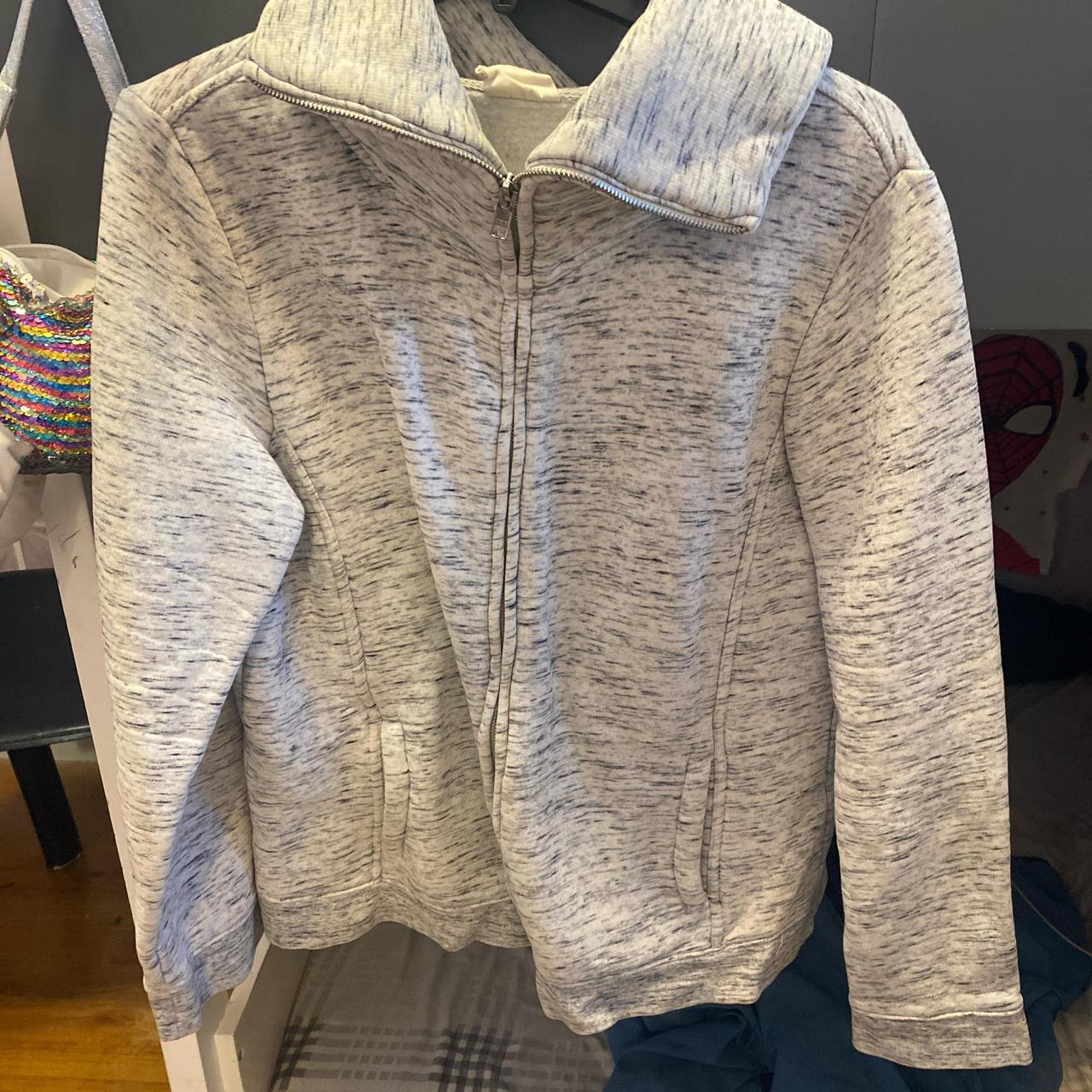 item listed by alesia375