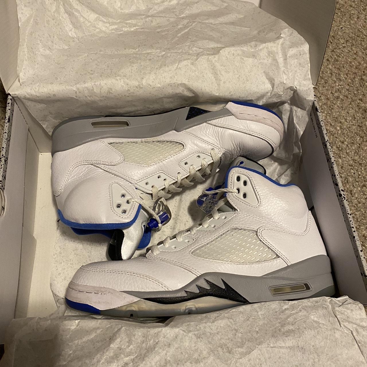 jordan 5 white hyper royal stealth