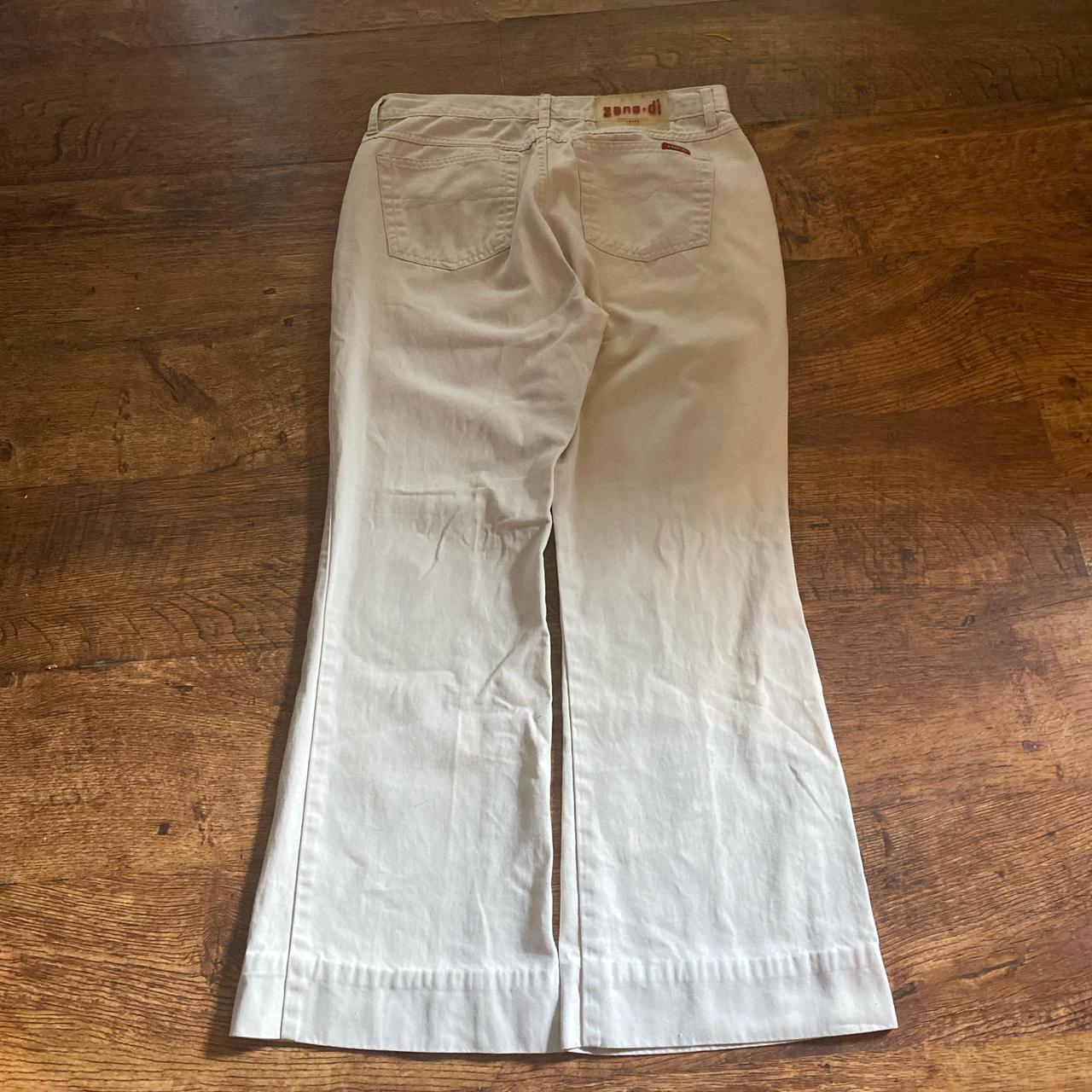 item listed by snee__