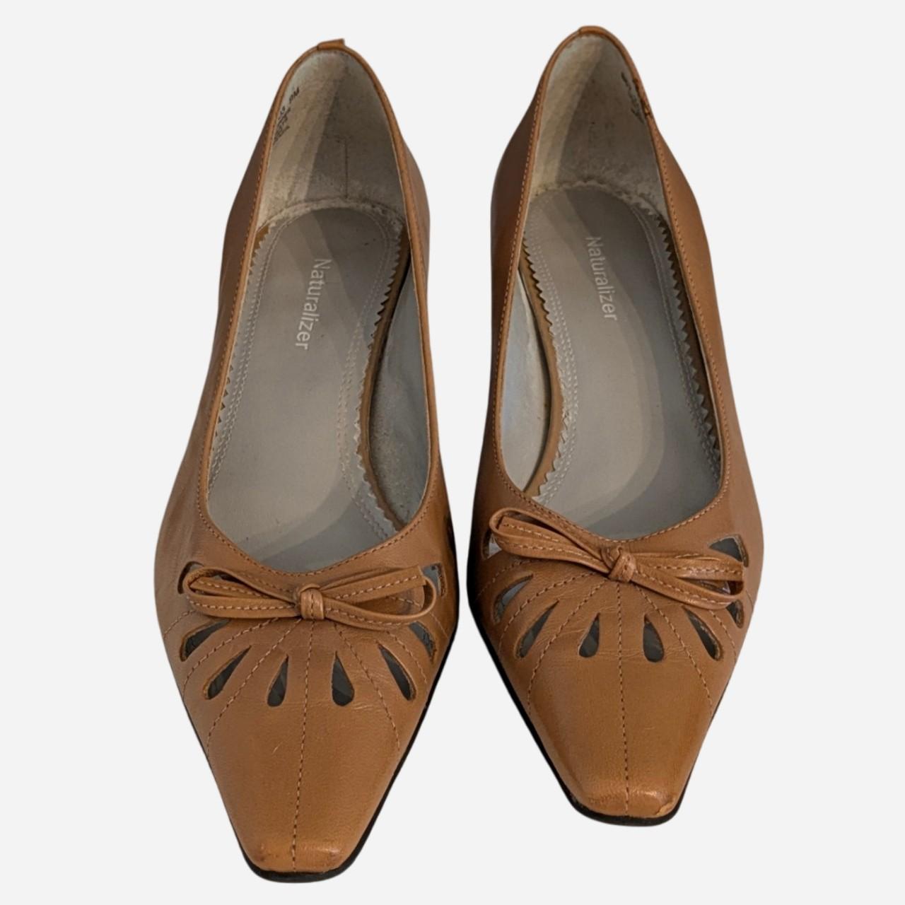 item listed by yourninelivescloset