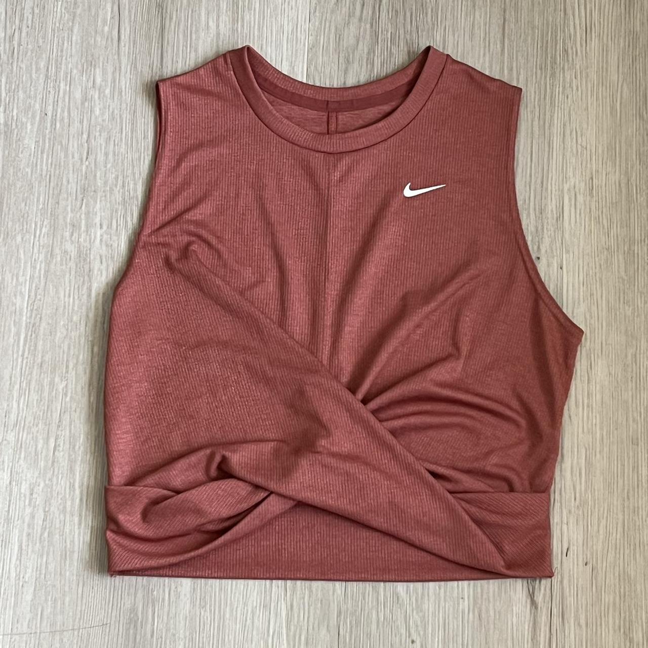 nike twist crop tank