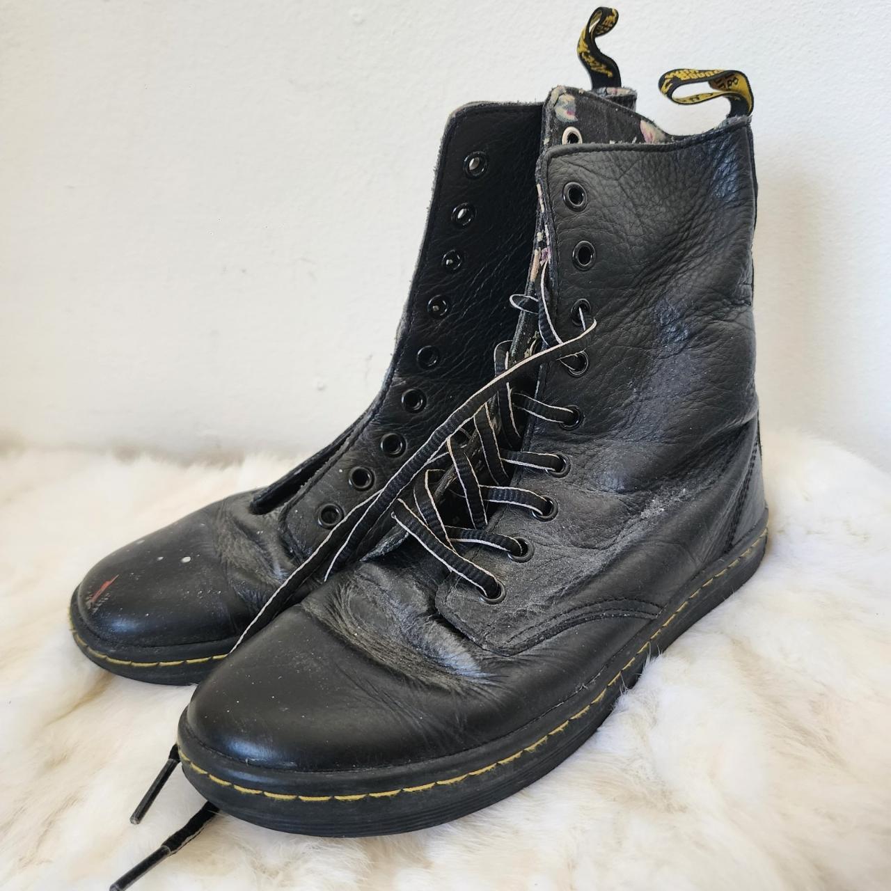 item listed by decadescurated