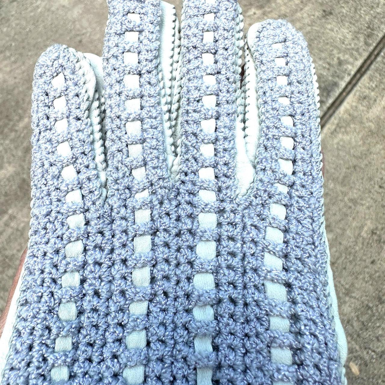 Source Unknown Women's Gloves - Grey – Light gray… - image 6