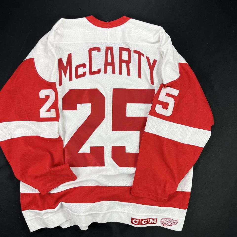  Darren McCarty Shirt - Vintage Detroit Hockey Men's Apparel -  Darren McCarty Detroit Comet : Sports & Outdoors