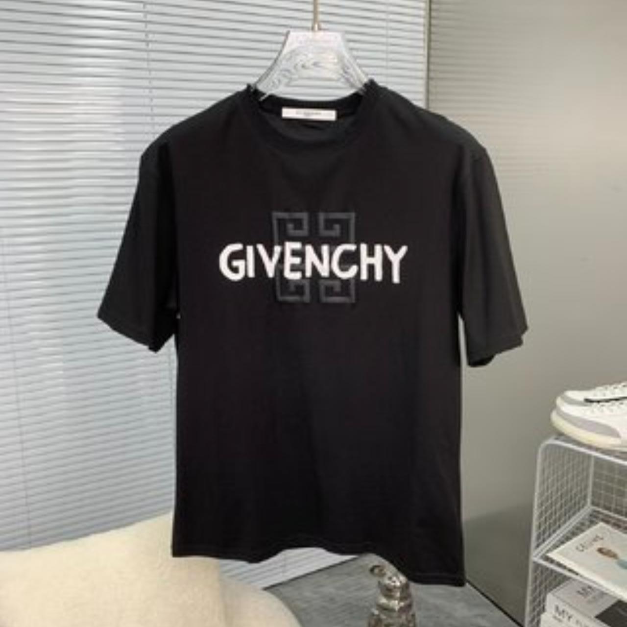 Givenchy printed short sleeved T shirt Process. Depop