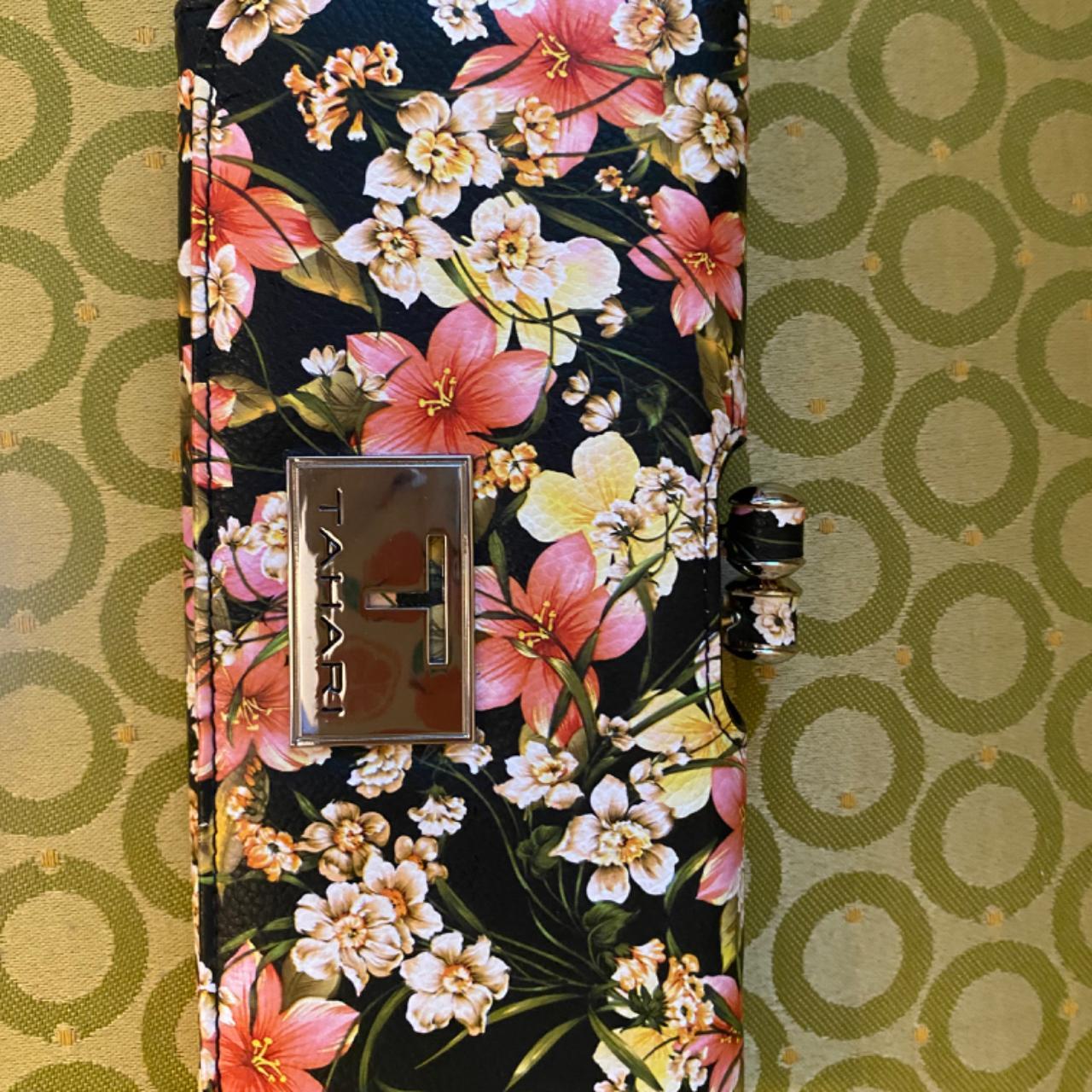 Tahari floral wallet Nice and super