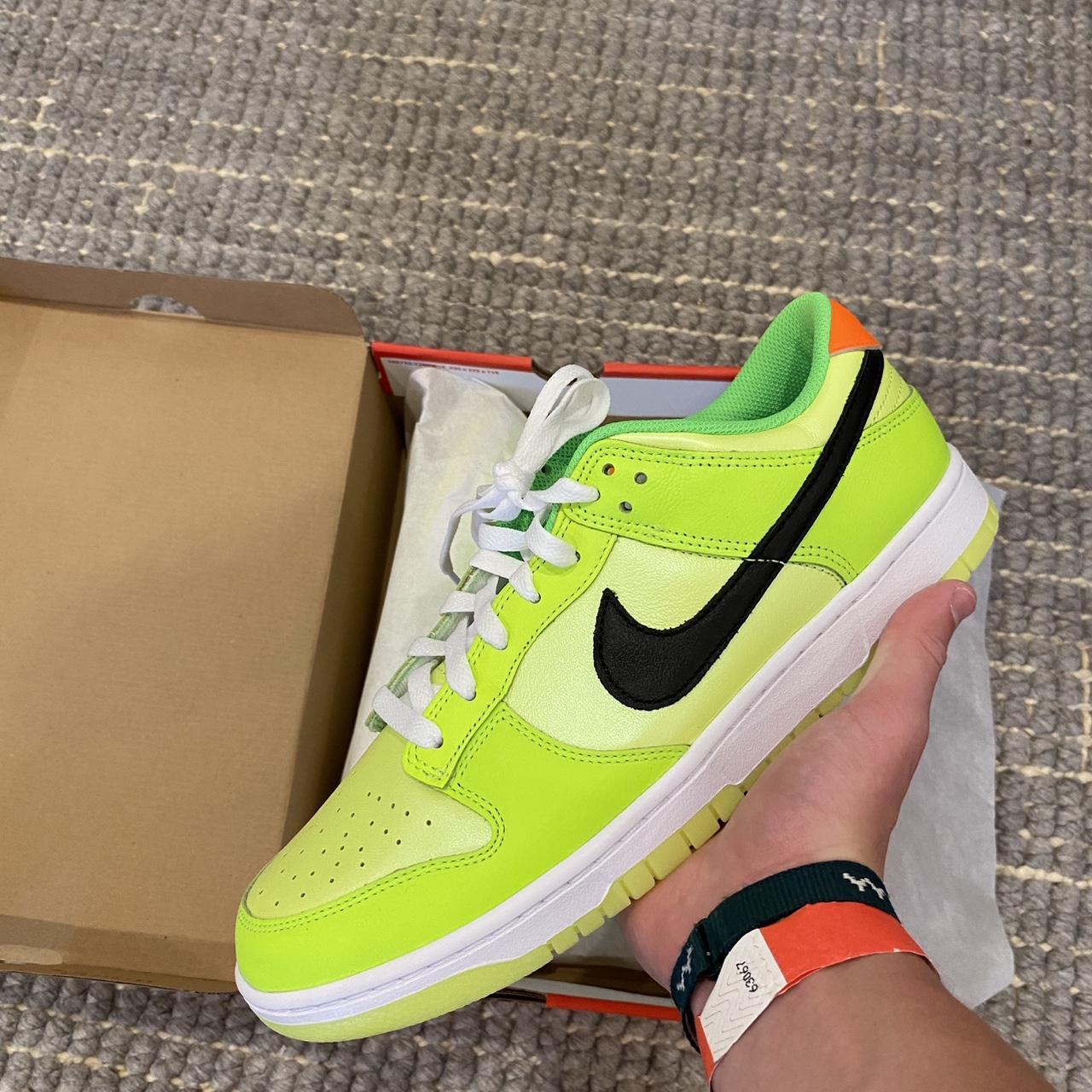 nike neon dunks