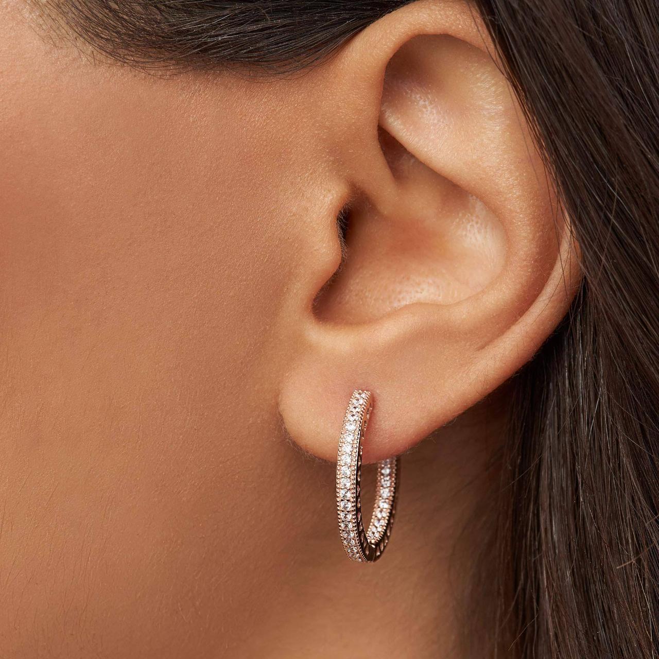 こばり✨️ Sparkling Infinity Heart Stud Earrings | Sterling silver