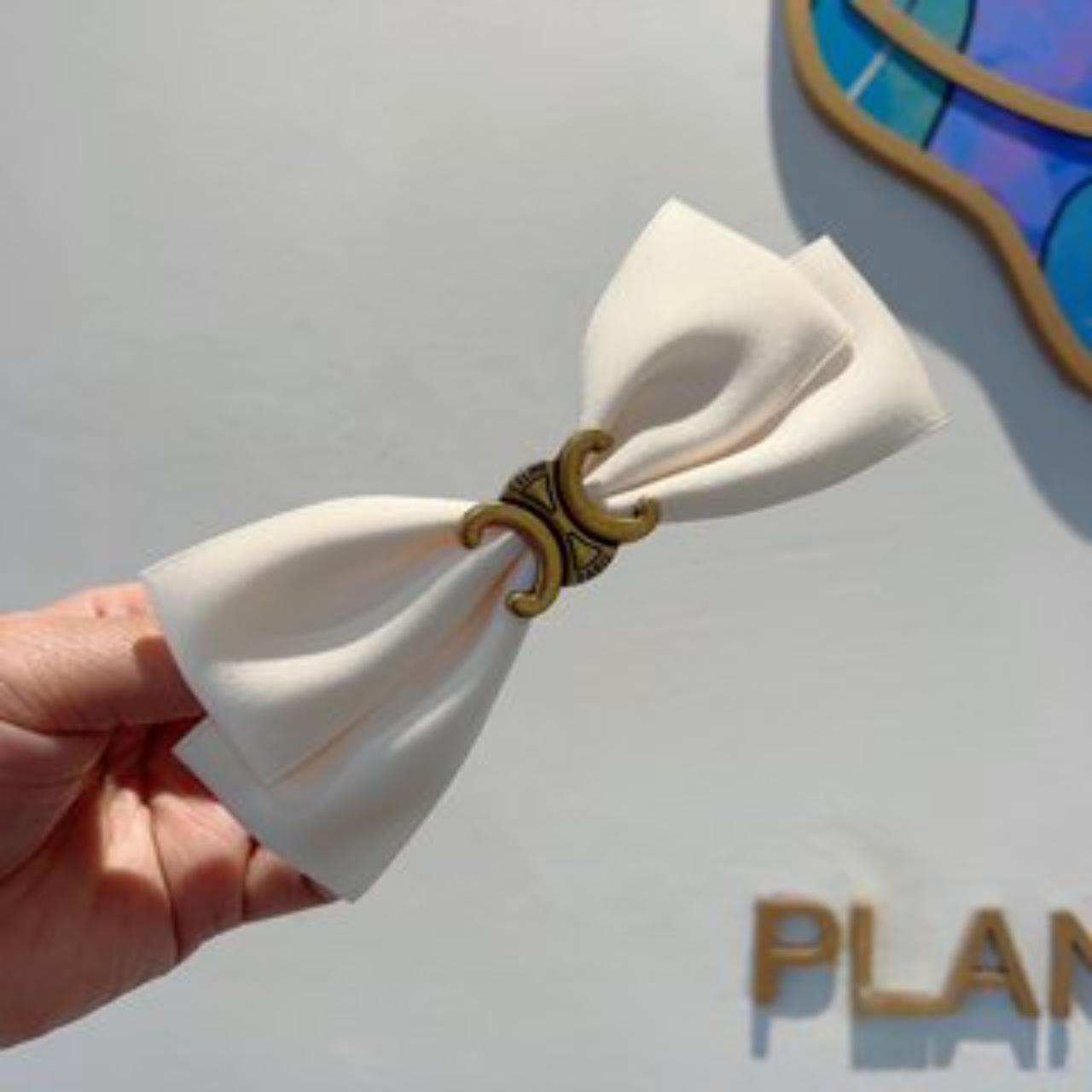 希少品◆入手困難【CELINE】ヴィシー ribbon hair clipgold logo Celine Vichy Ribbon Hair Clip in White | Lyst