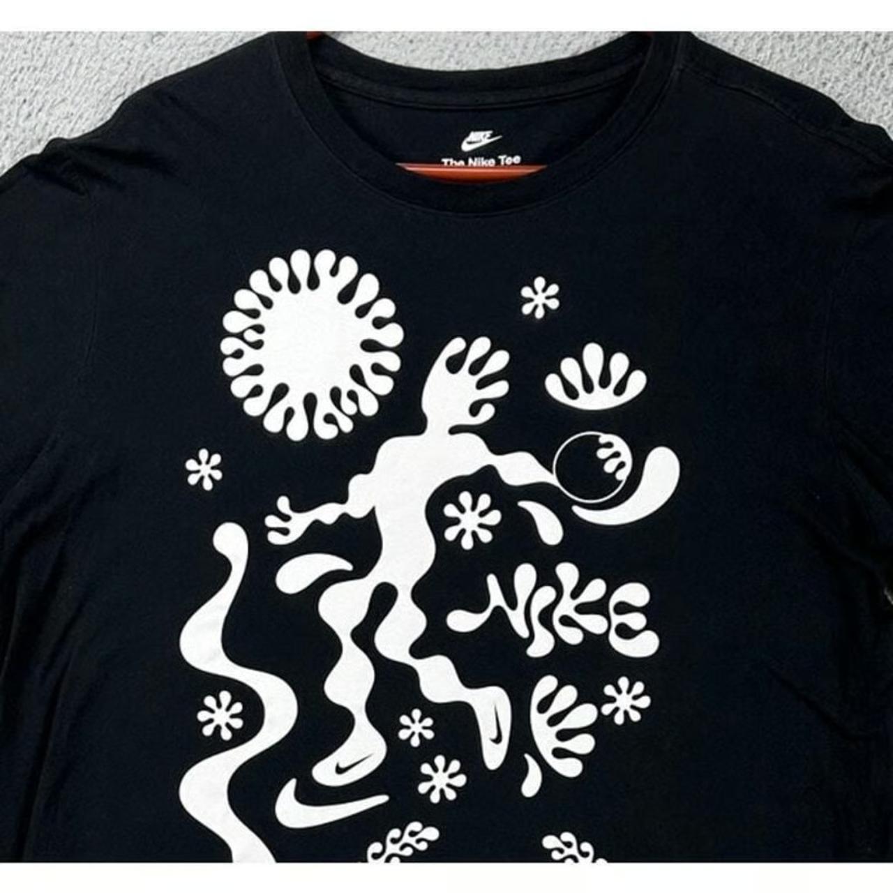 The Nike Tee Shirt Adult Large Black Squiggles | Depop