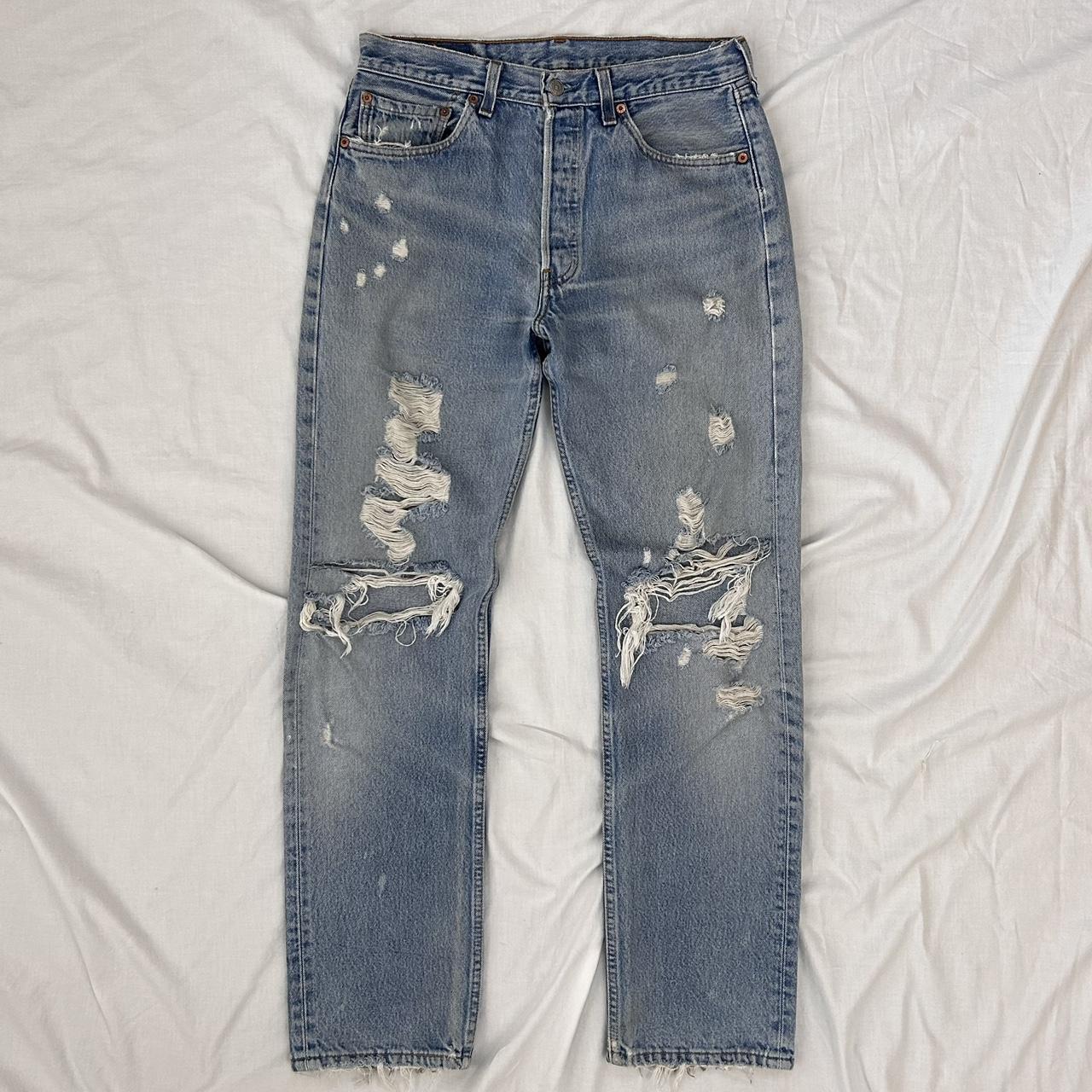 Vintage levi's outlet 501 distressed jeans