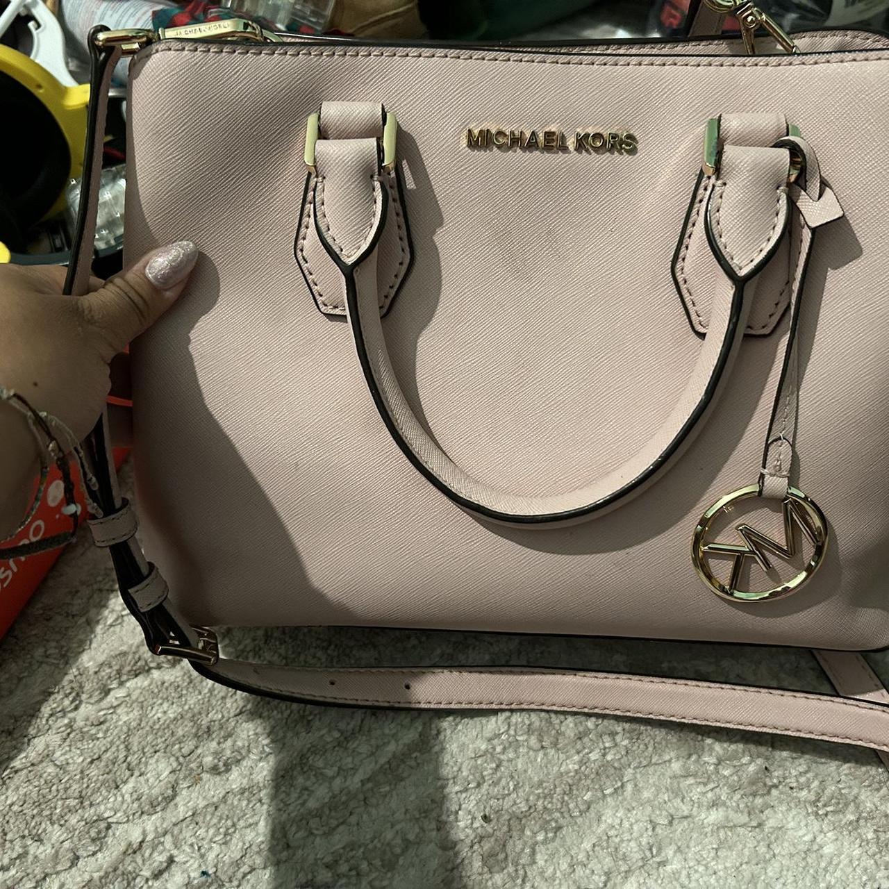 Michael kors purse leather ankor cleaner