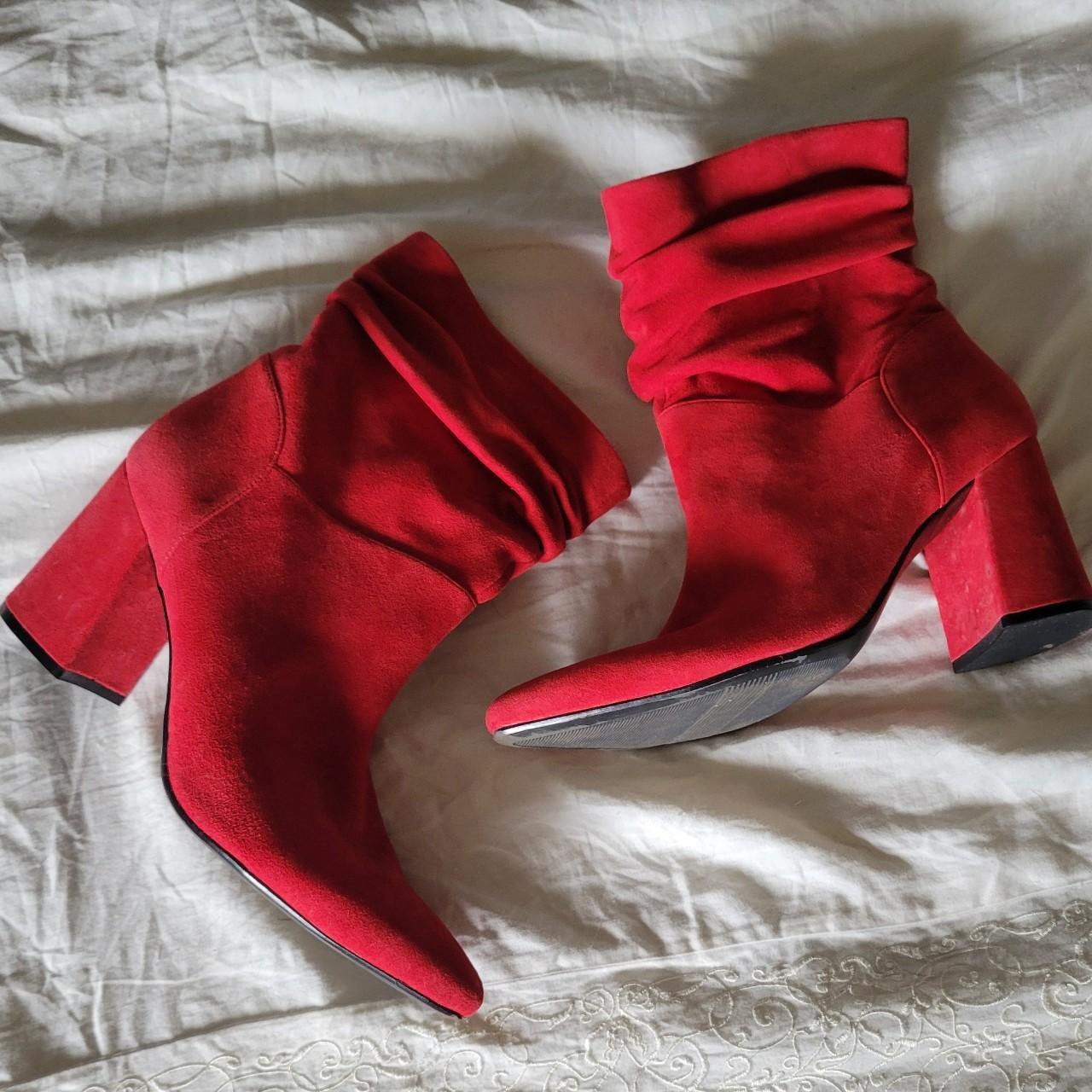 item listed by annakayyscloset