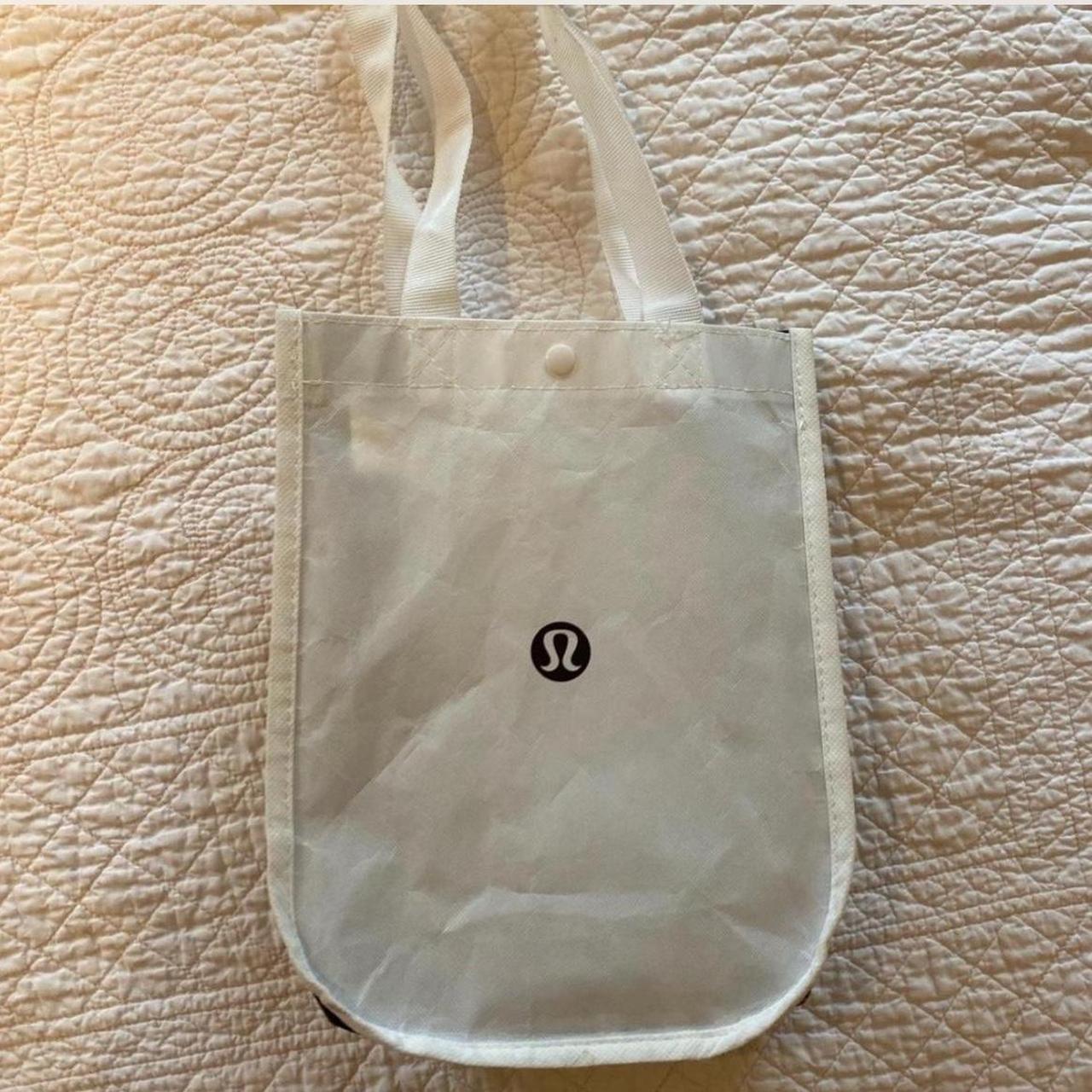 Lululemon White buy Bag