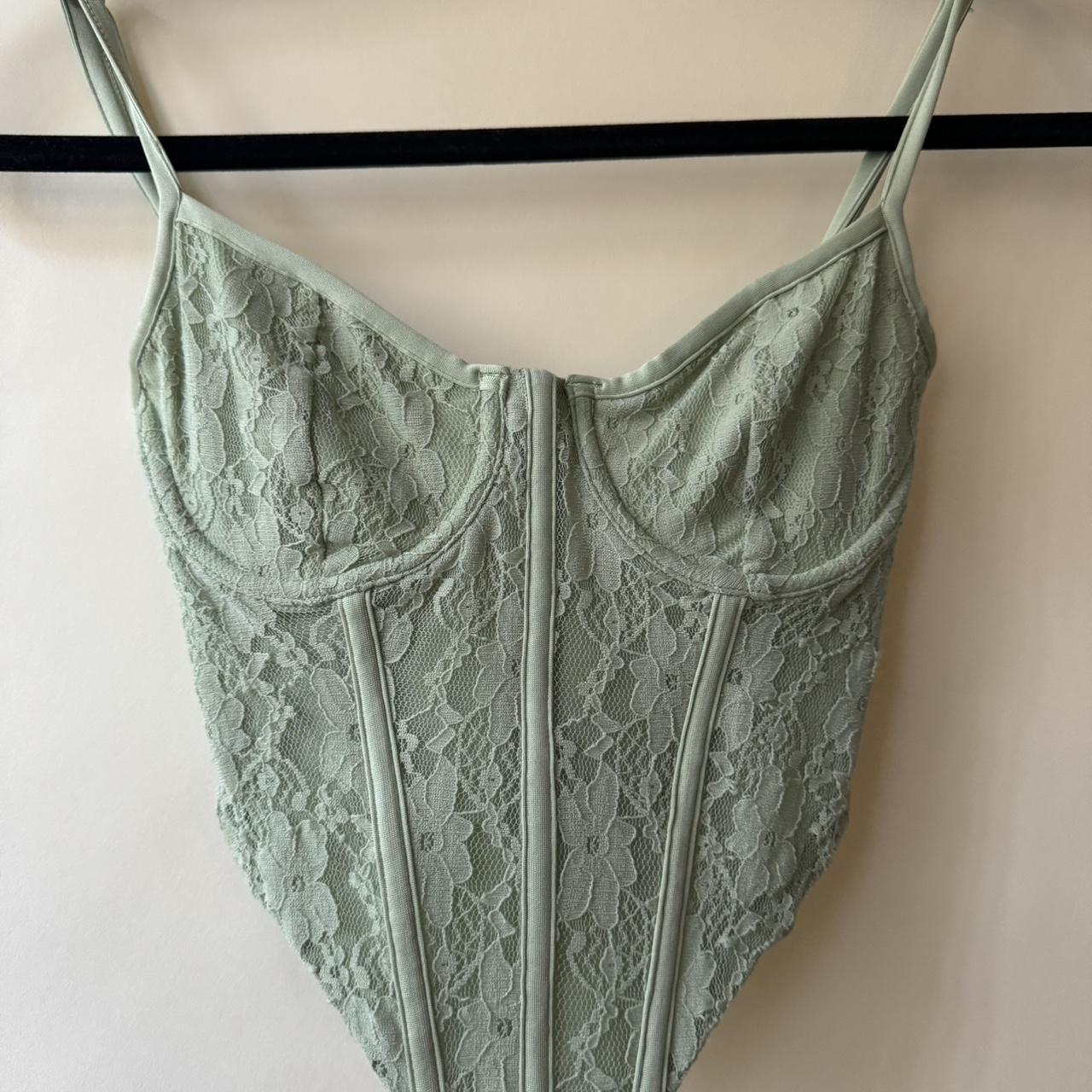 item listed by izzcosta