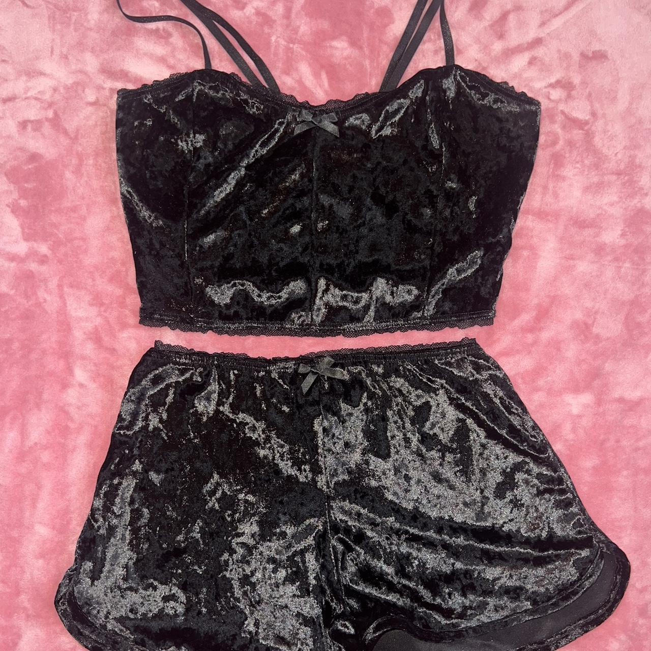 Sexy two piece sleep set VERYY SOFT size small #Sexy... - Depop