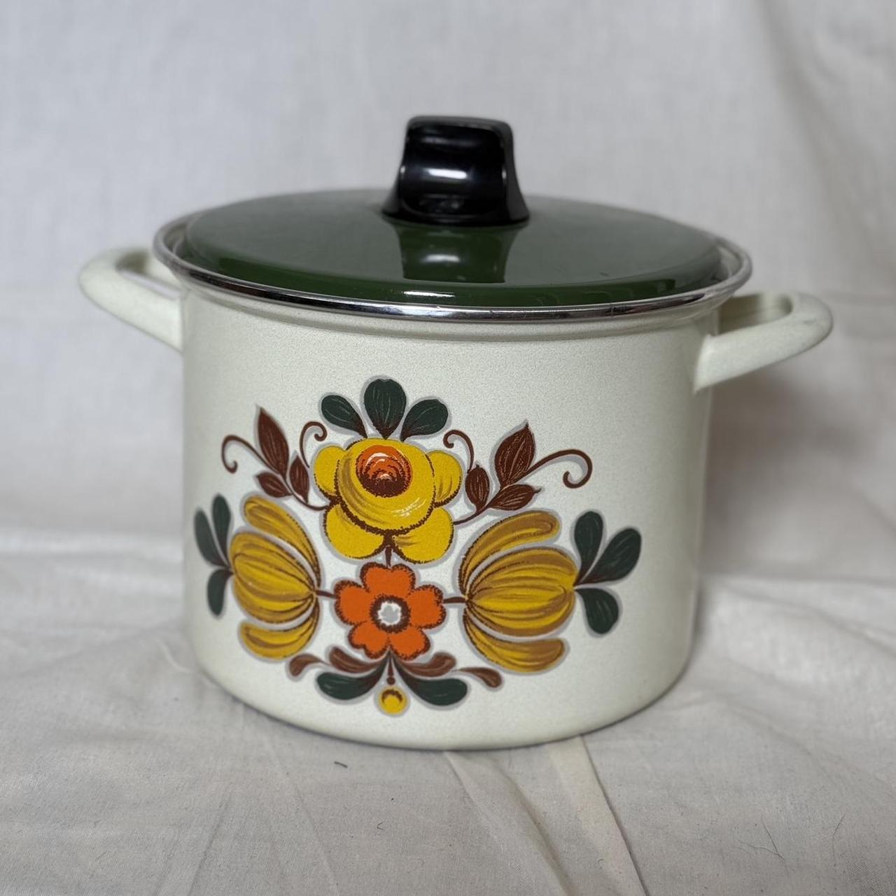 1970s vintage floral patterned enamelware pot with... - Depop
