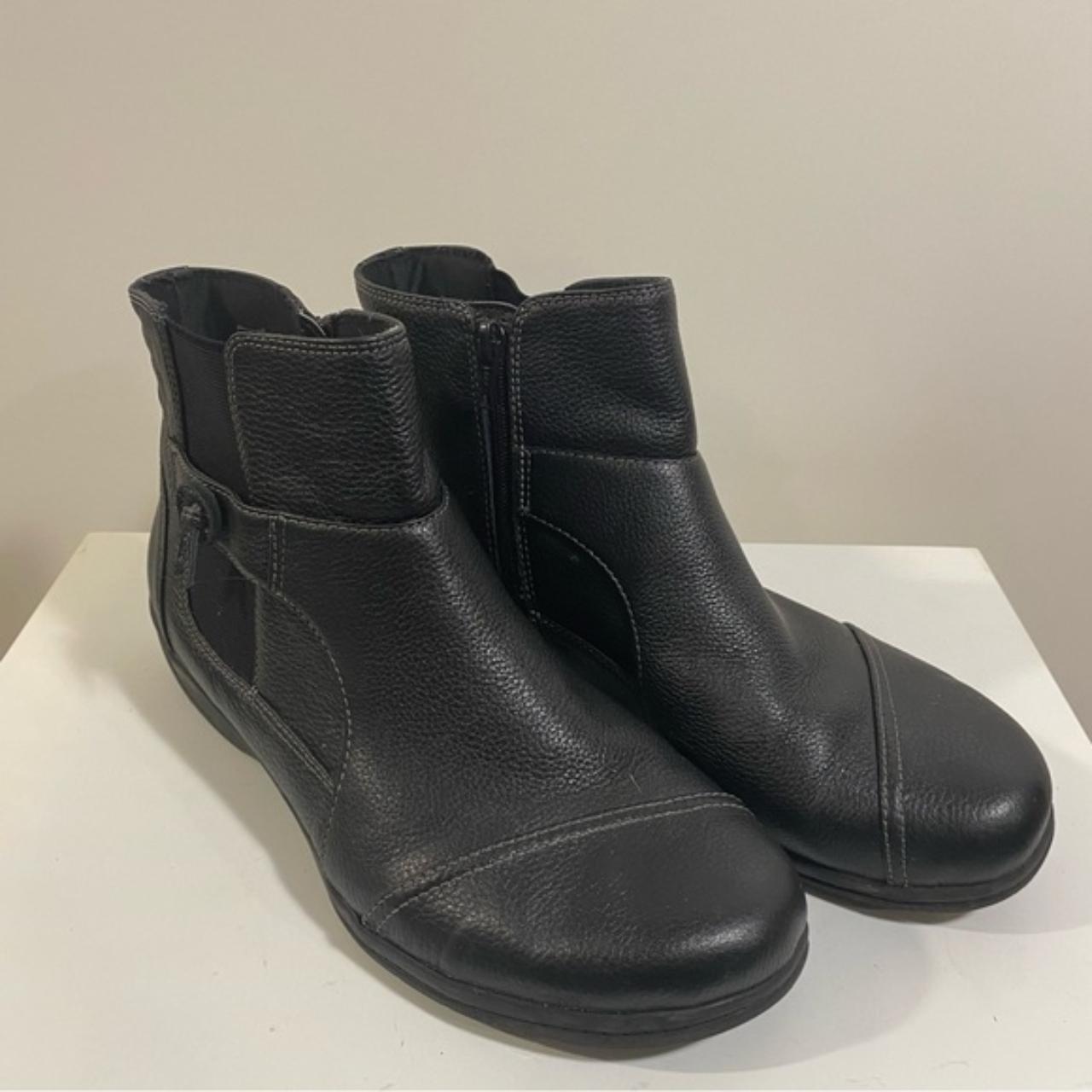 Clarks Women s Cheyn Leather Work Ankle Boots Size. Depop