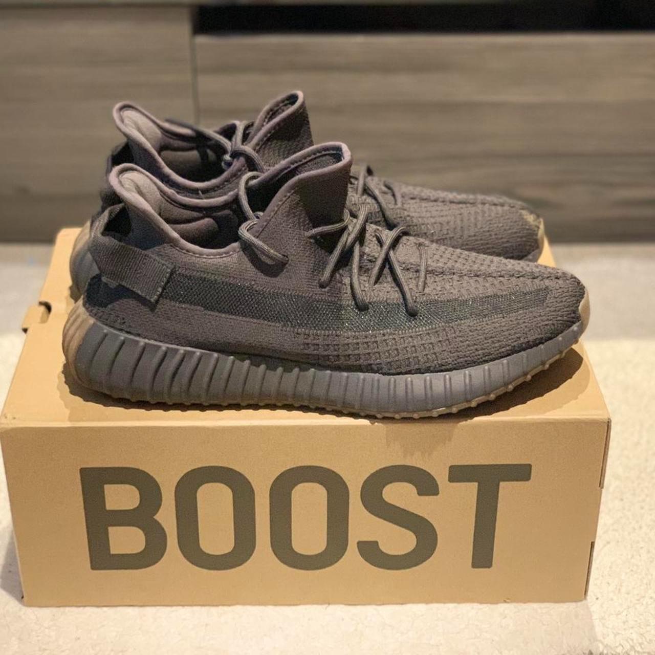 yeezy 350 cinder black