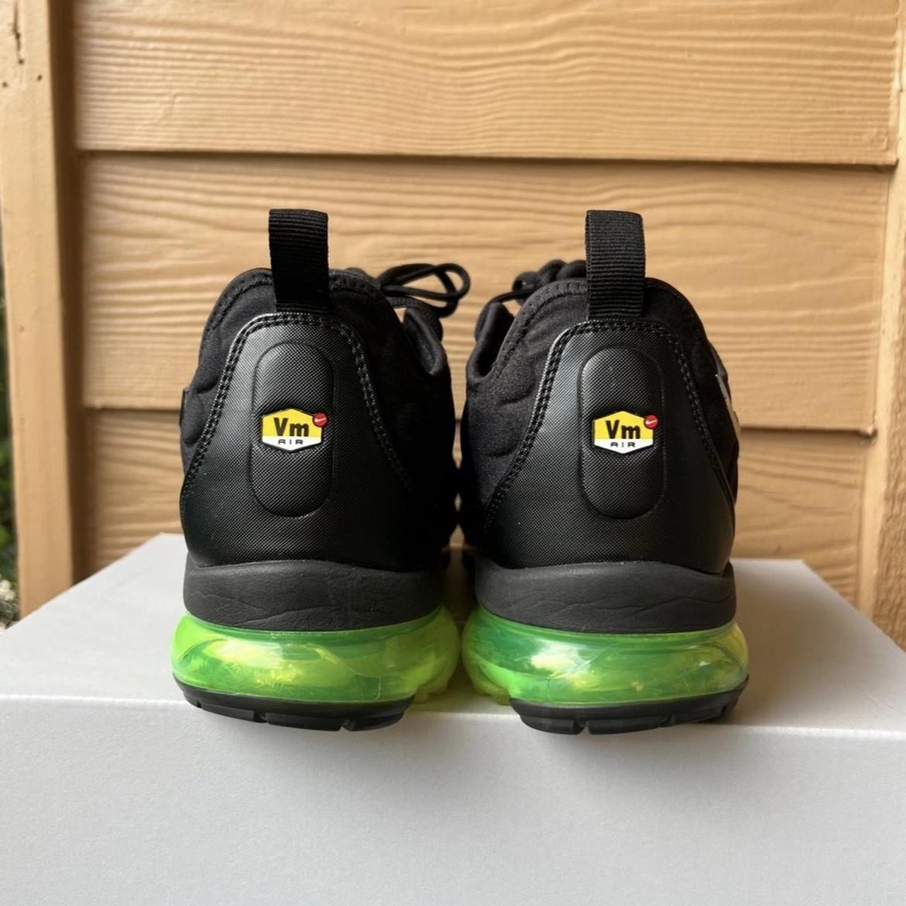 vapormax plus black volt green