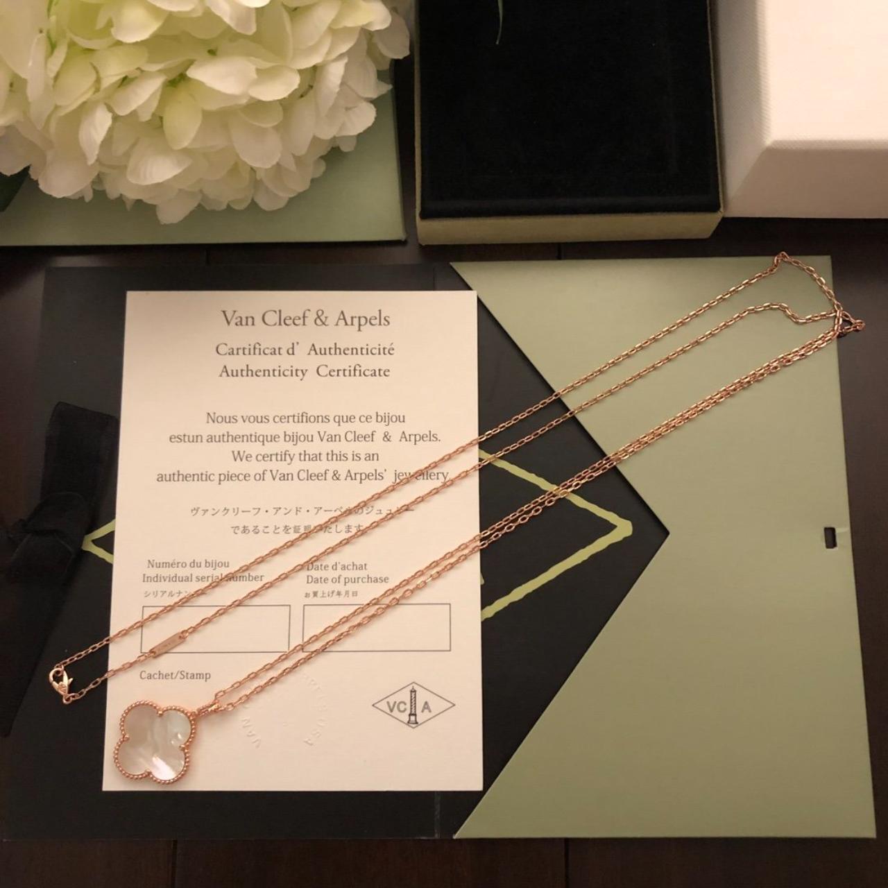 New unused Van Cleef Van Cleef Depop