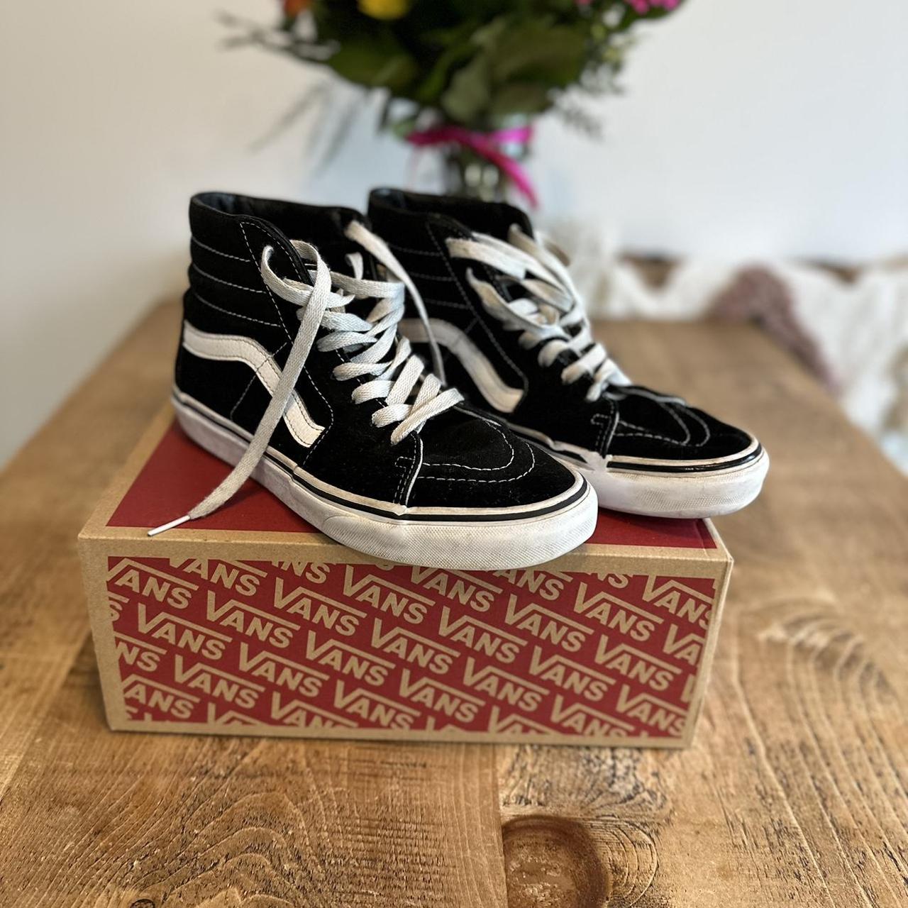 Women's Black and White Trainers | Depop