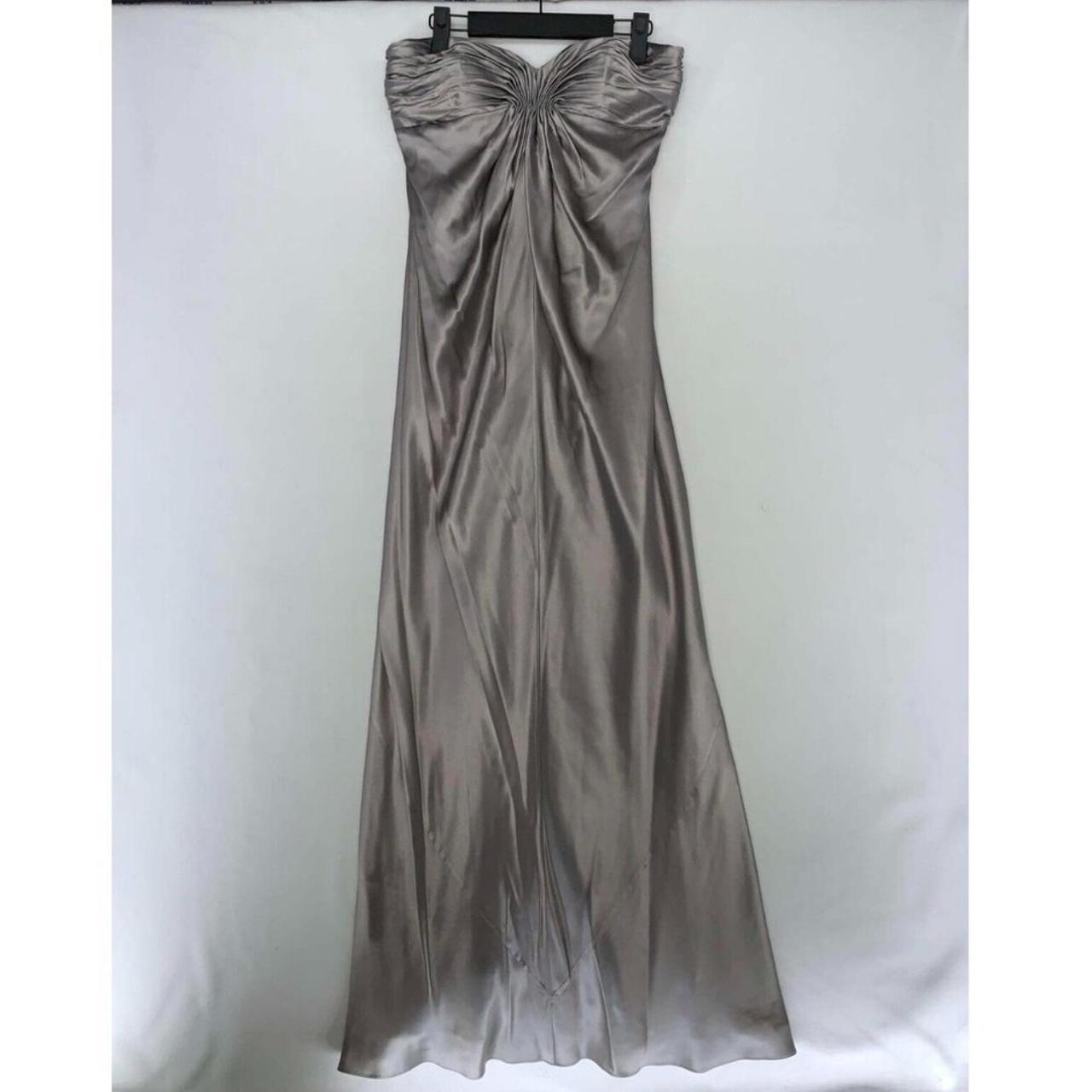 Laundry by Shelli Segal Silver Silk Strapless Gown. Depop