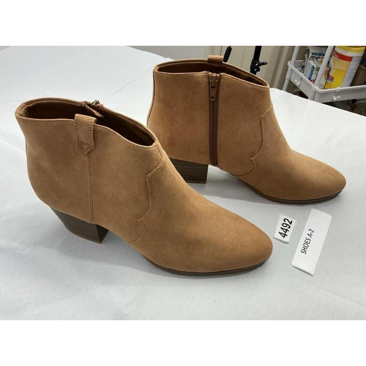 Old Navy Women's Boots Brown US 11 – Elevate your footwear