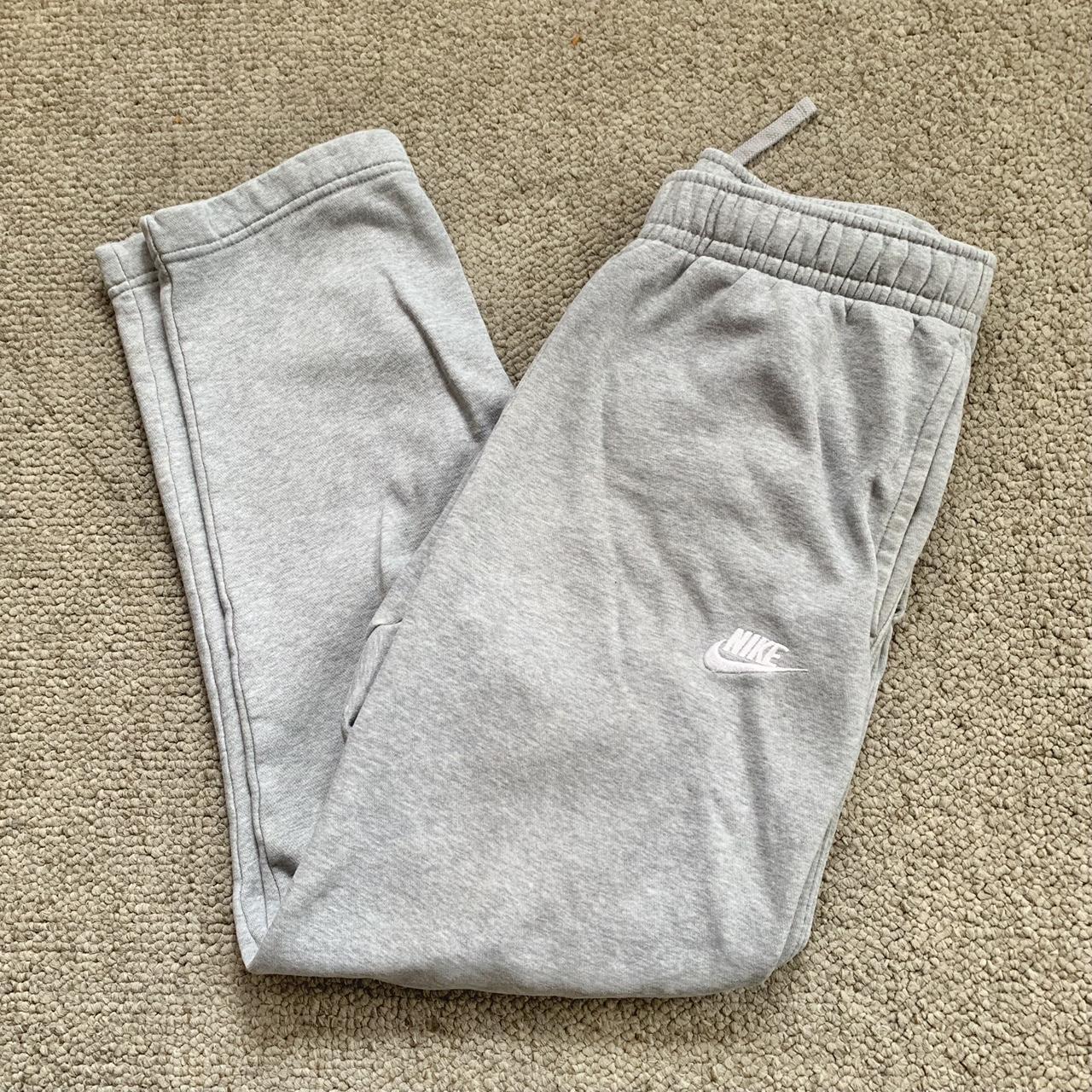 womens nike grey sweatpants