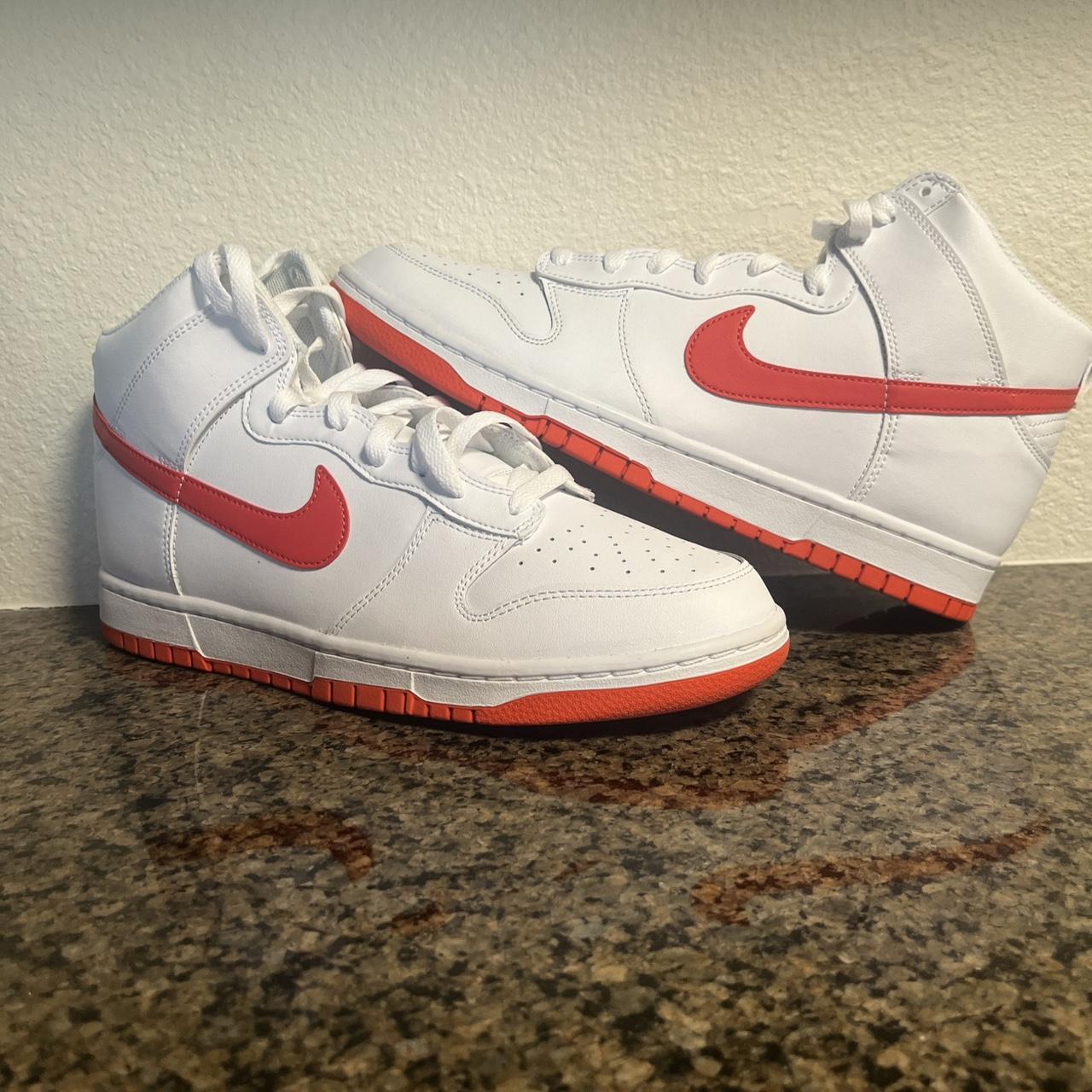 New offers Nike dunk high men size 11 white/red