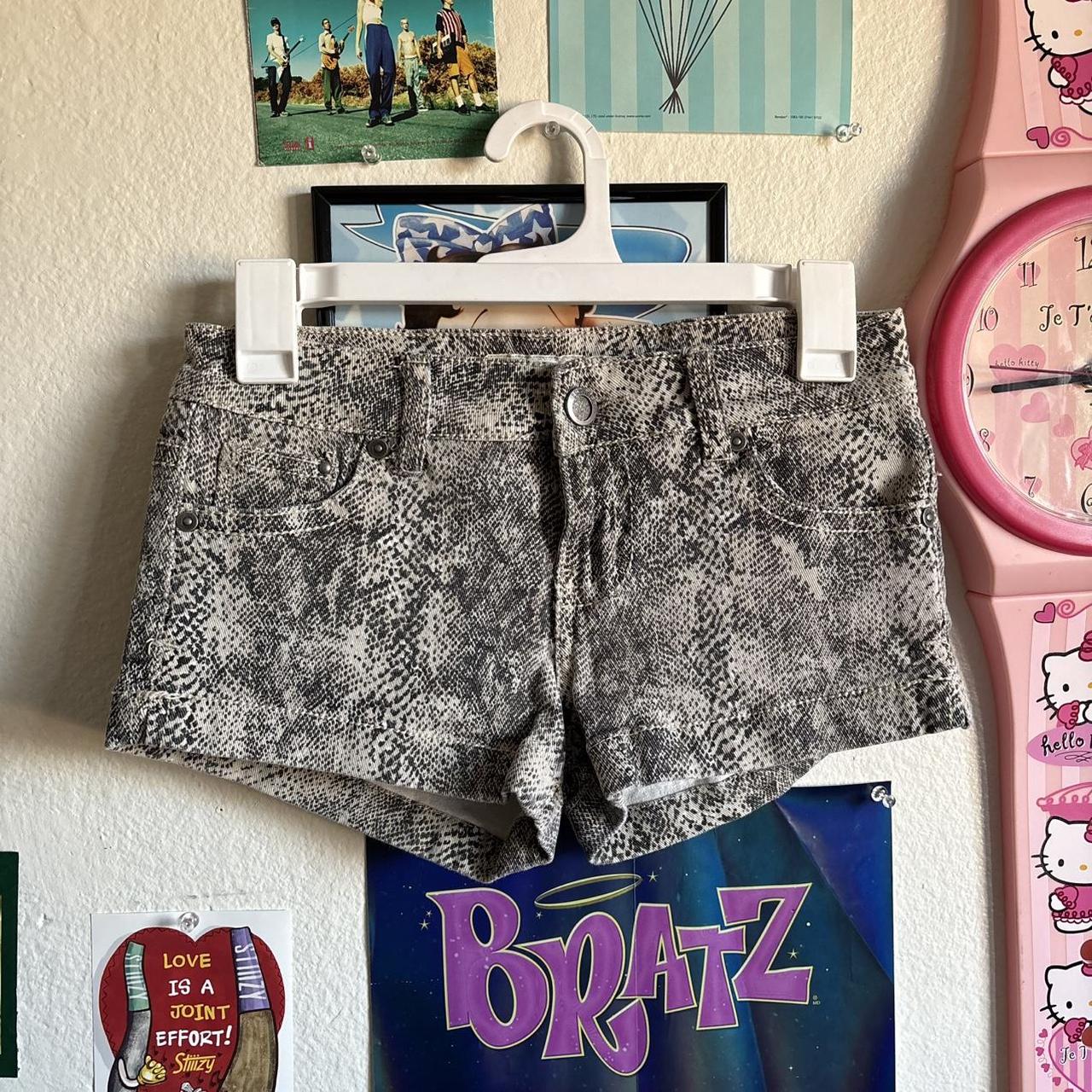 item listed by voodooluckvintage