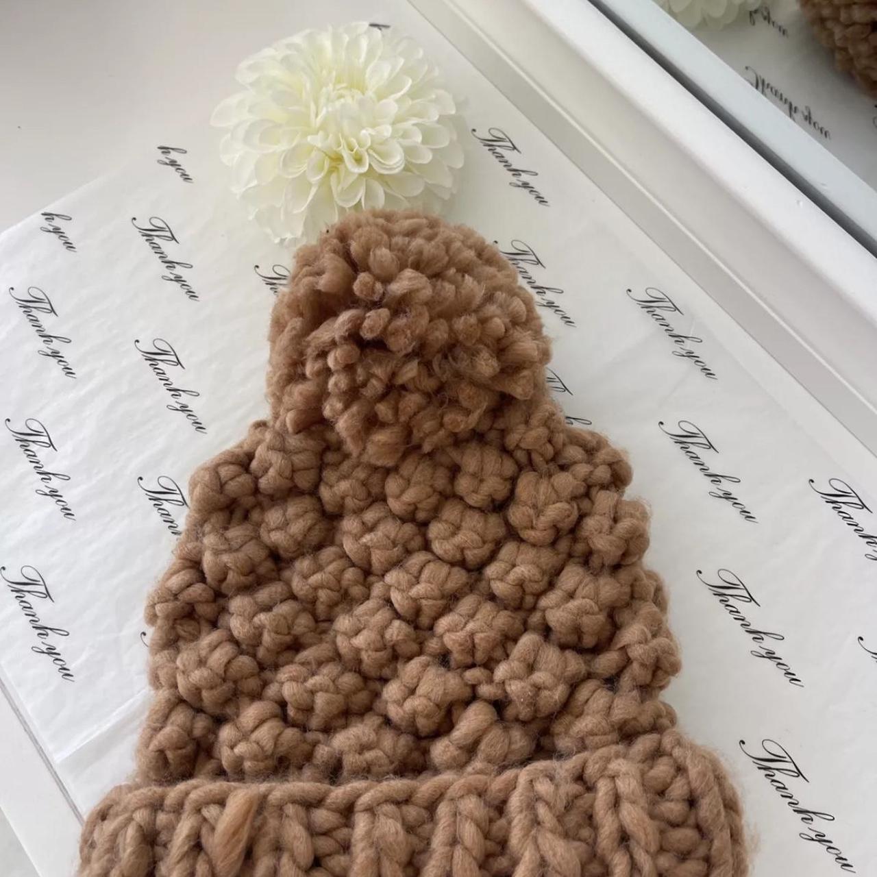 A F Bulky Women Winter Pom Pom Knitted Crochet