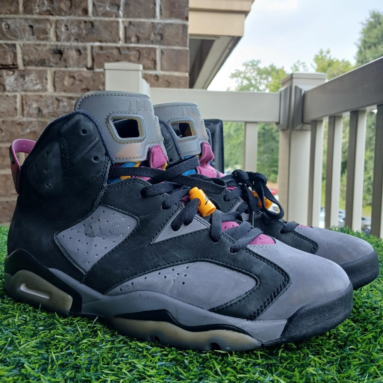 Jordan retro orders 6 black and purple