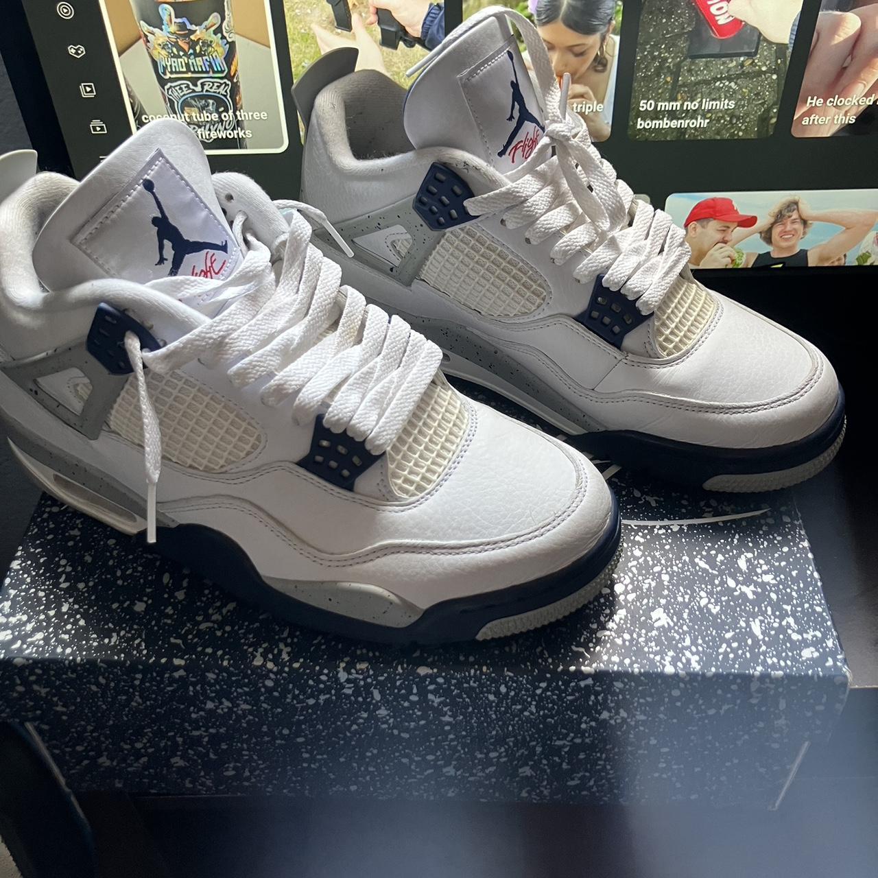 Air Jordan 4 retro white midnight navy blanc marine. Depop